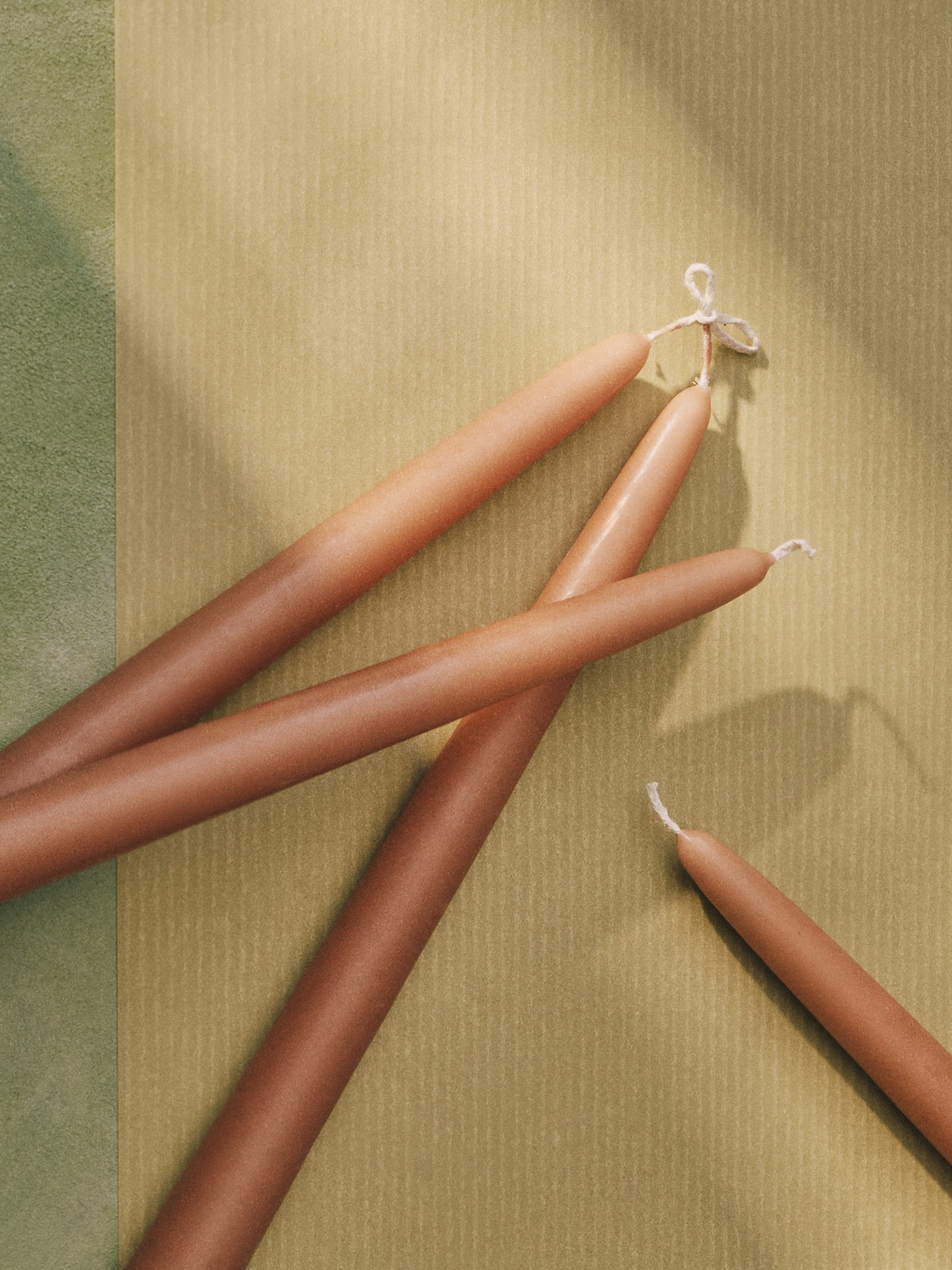 Candles 30 cm Paraffin. Ø2.2 x 30 cm. 4 pcs.