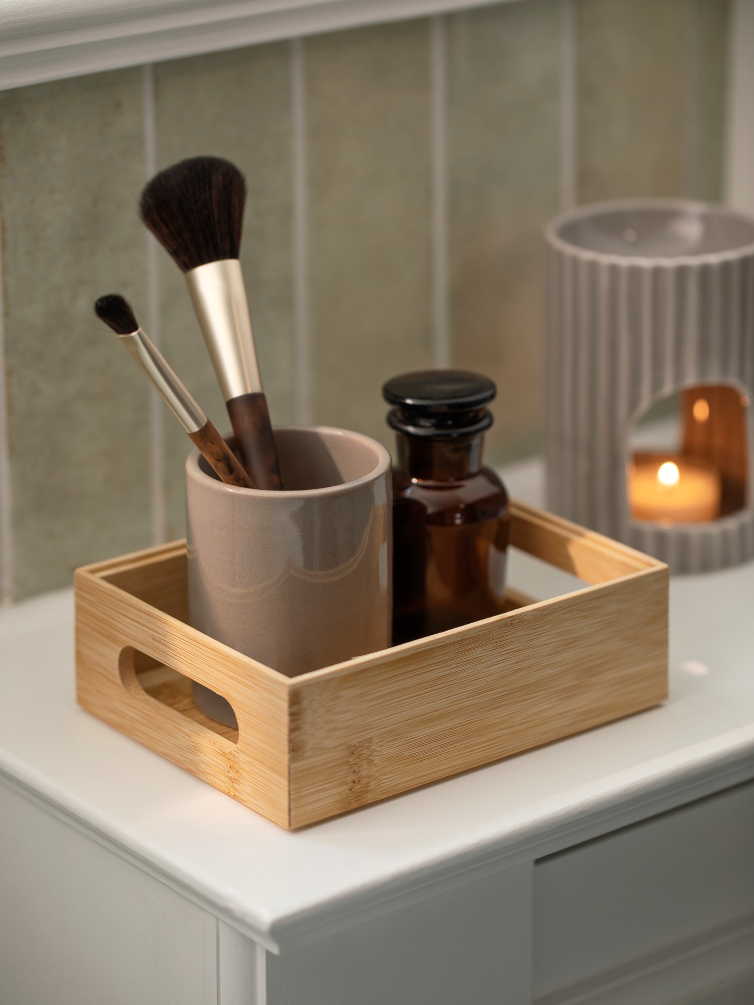 Stackable container Bamboo. 11.5 x 15 x 5 cm.