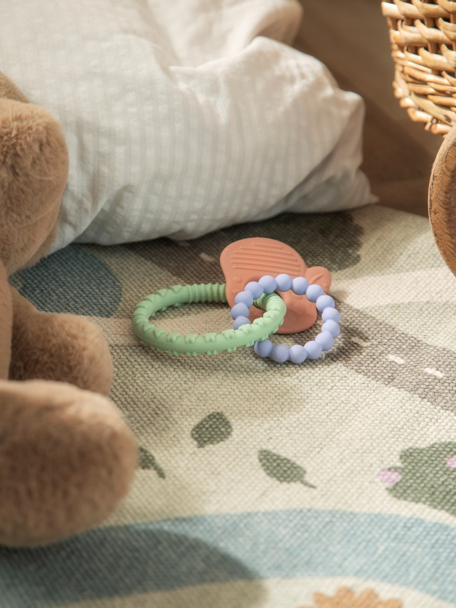 Baby teether ring Silicone. Ø6.5 cm.
