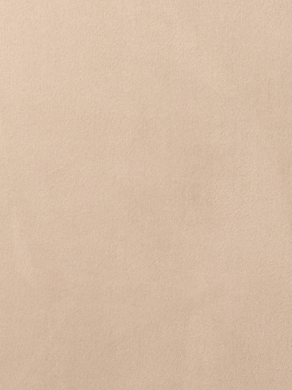 Lounge chair 55 x 61.4 x 53.9 cm. Removable cushions.