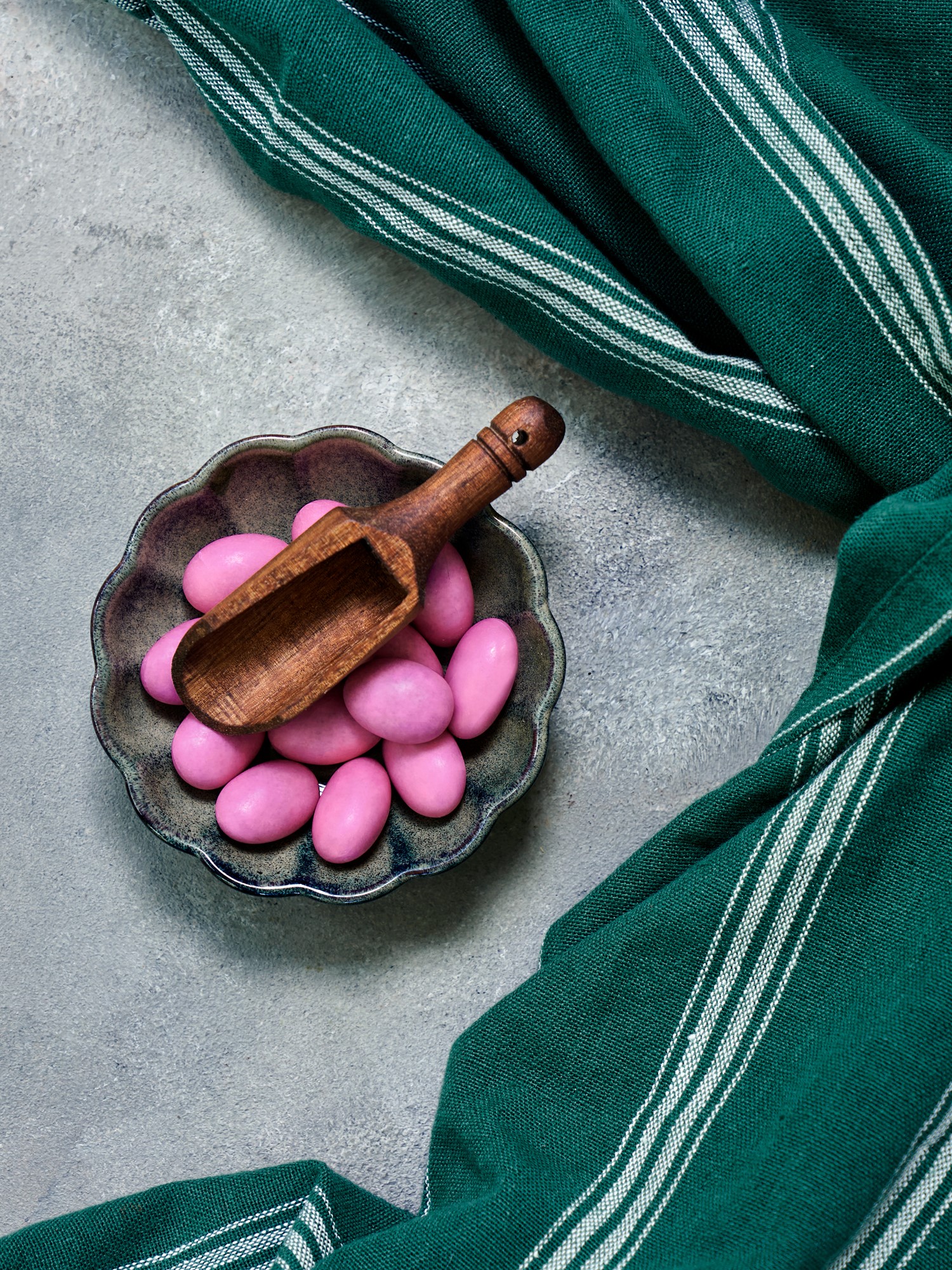 Spoon Acacia wood. 9 cm.