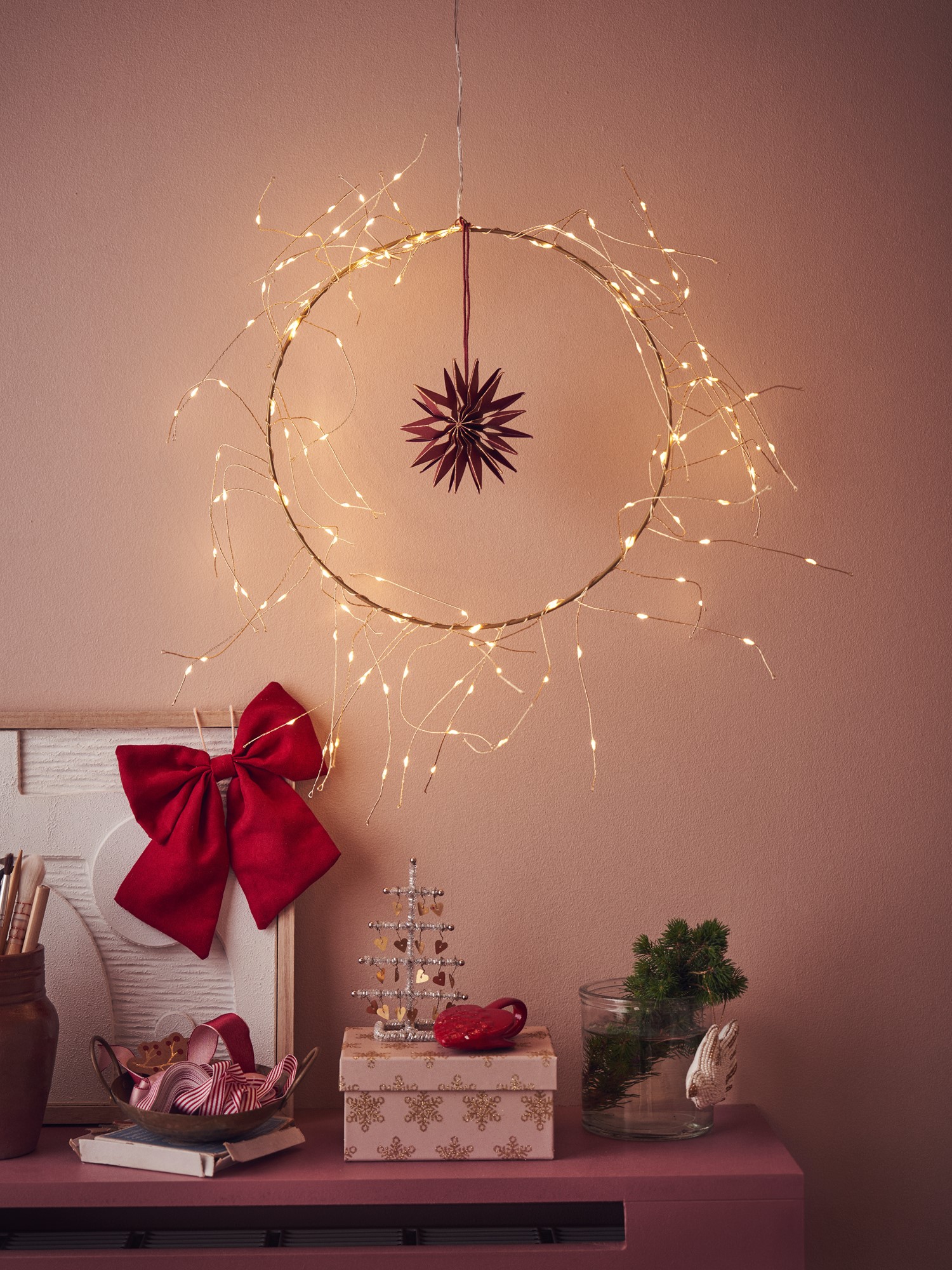 LED wreath Ø30 Ø30 cm and 86-90 cm.