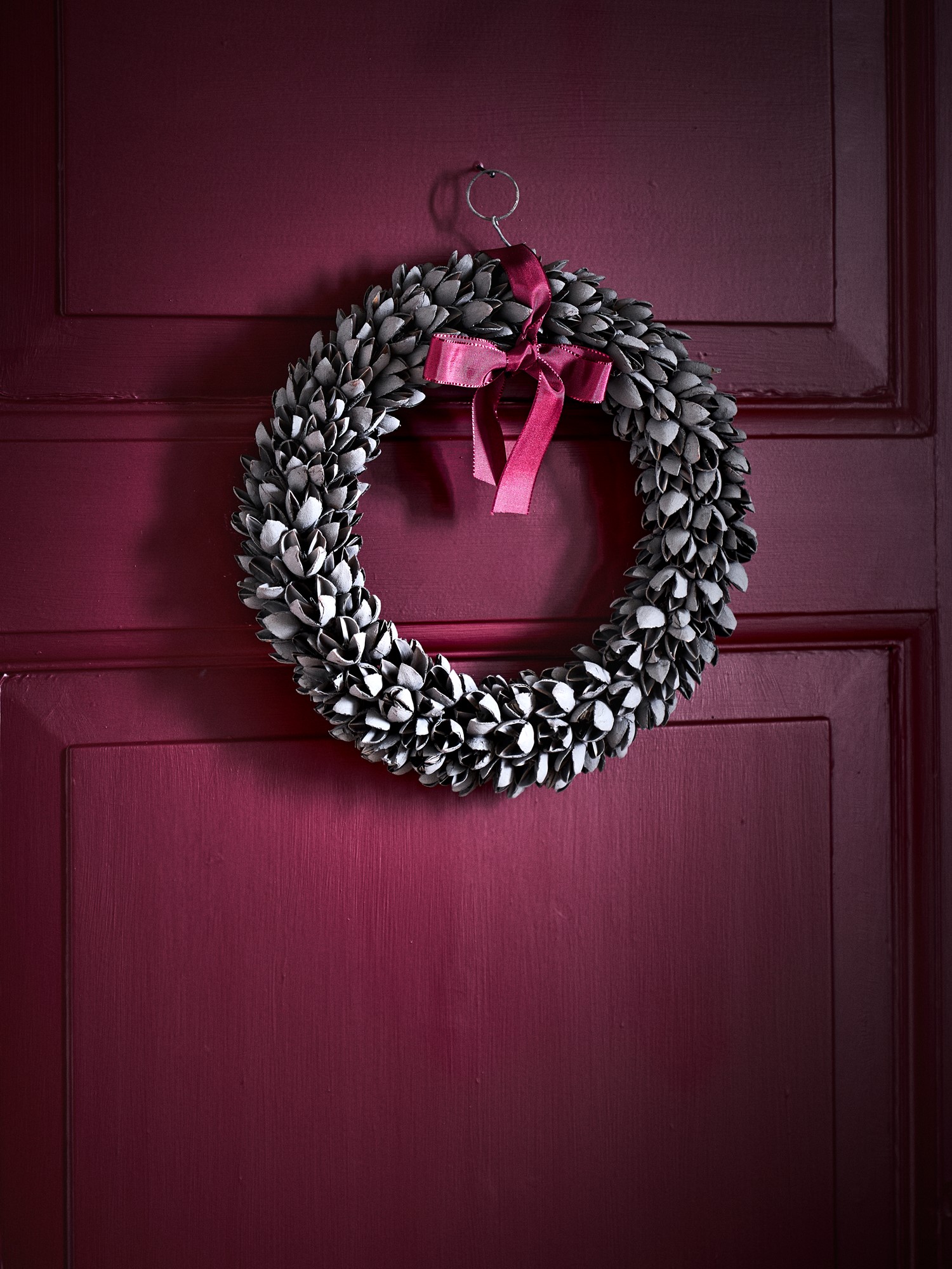 Bakuli wreath Ø30 Bakuli pods/coconut fibre. Ø30 cm.