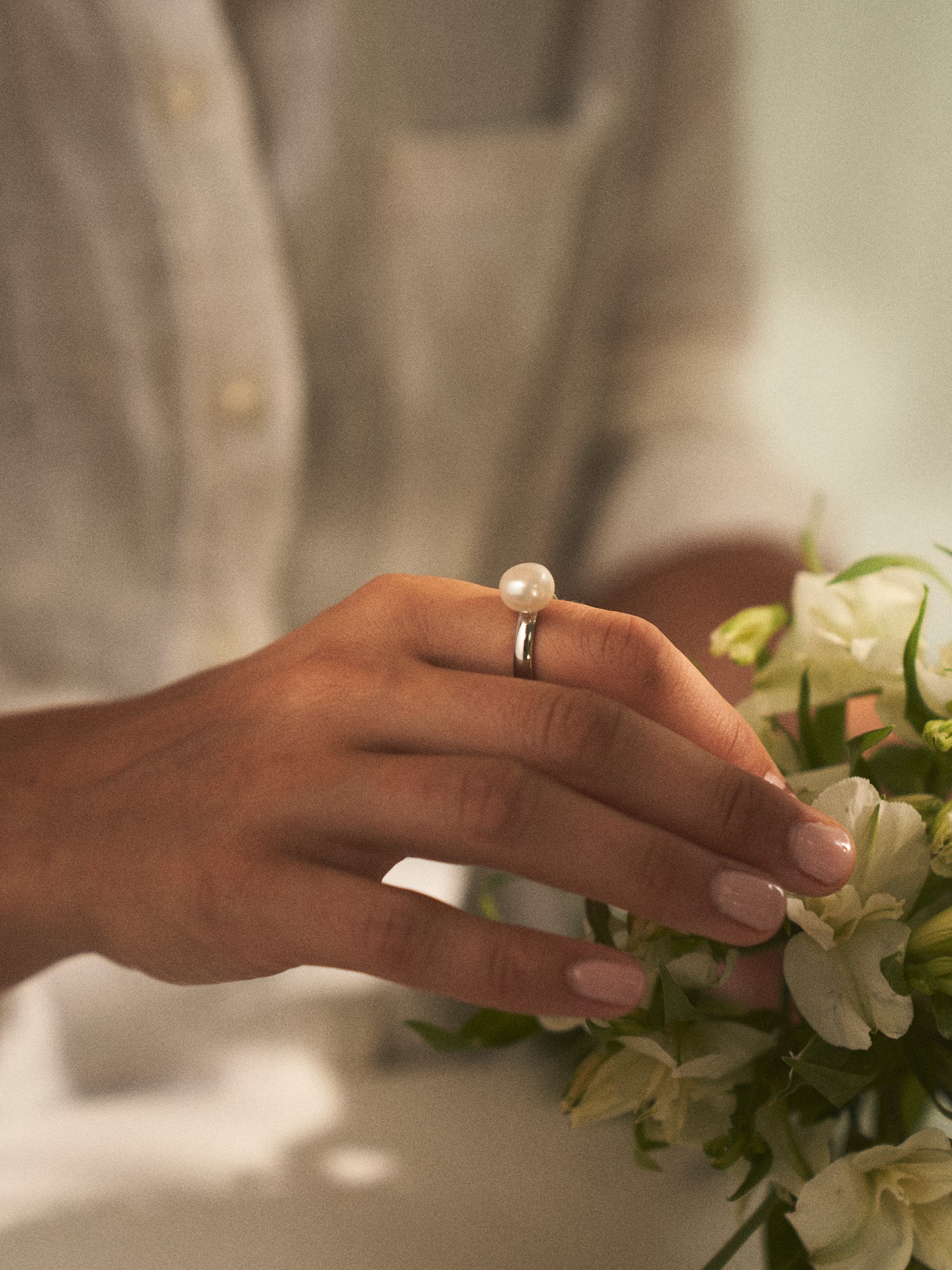 Pearl ring S Stainless steel/freshwater pearl. Ø17 mm.