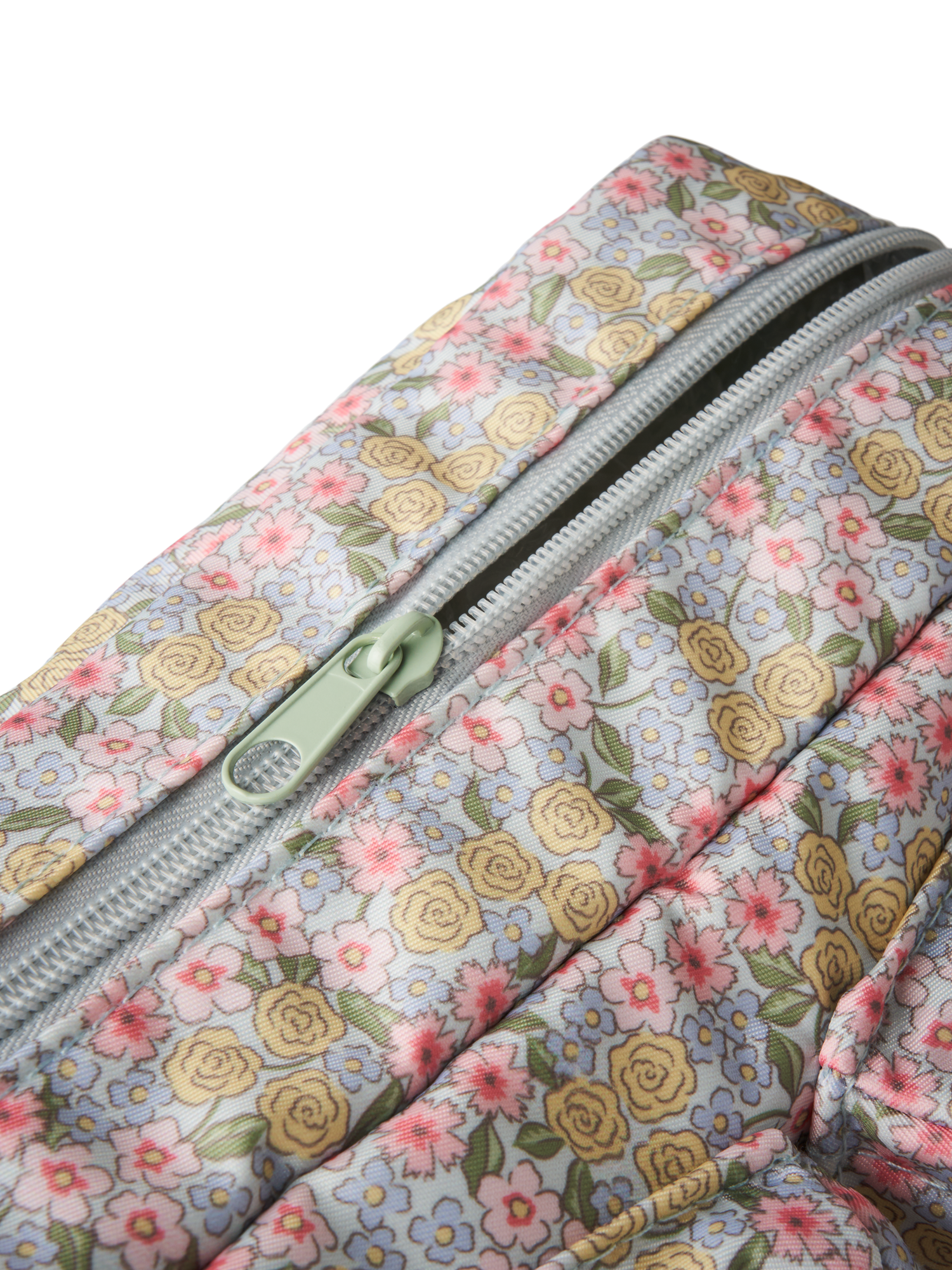 Crossbody bag 29 x 21 x 7.5 cm.