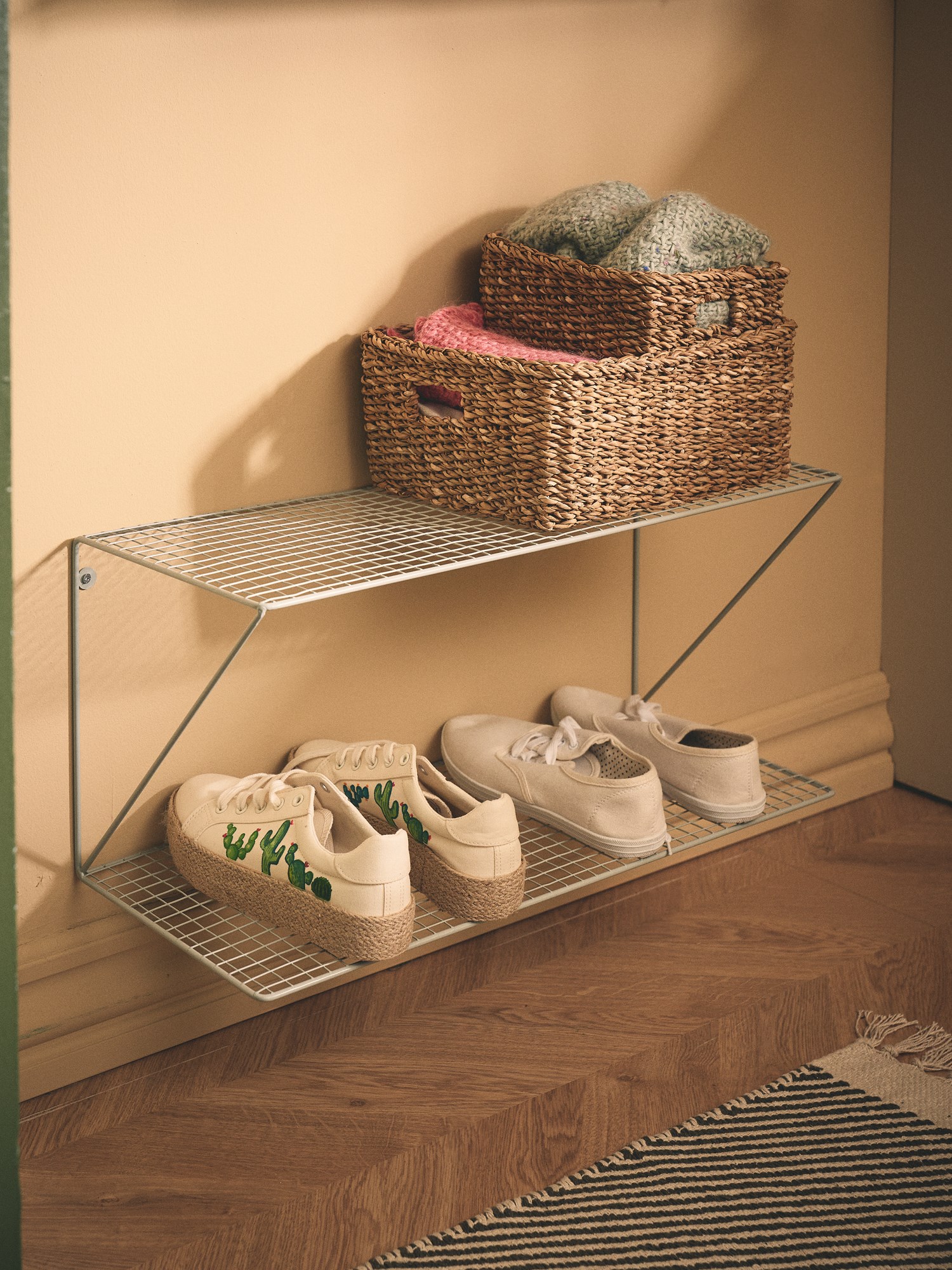 Shoe rack Iron. 60 x 25 x 27 cm.