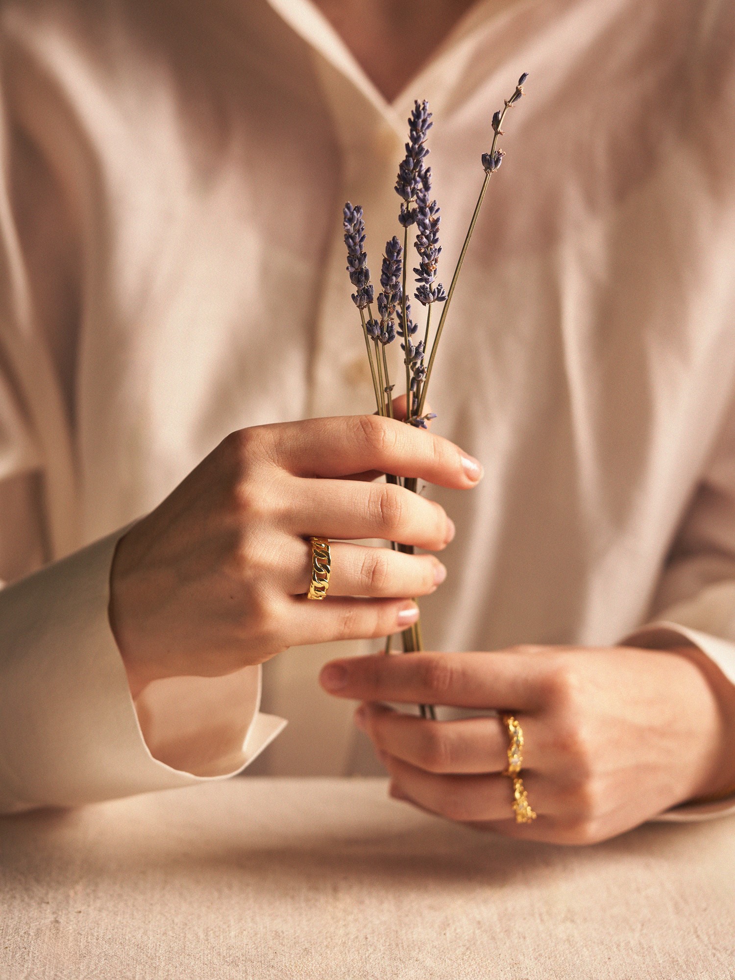 Brigitte Ring 925 sterling silver/18k gold plated. Adjustable.