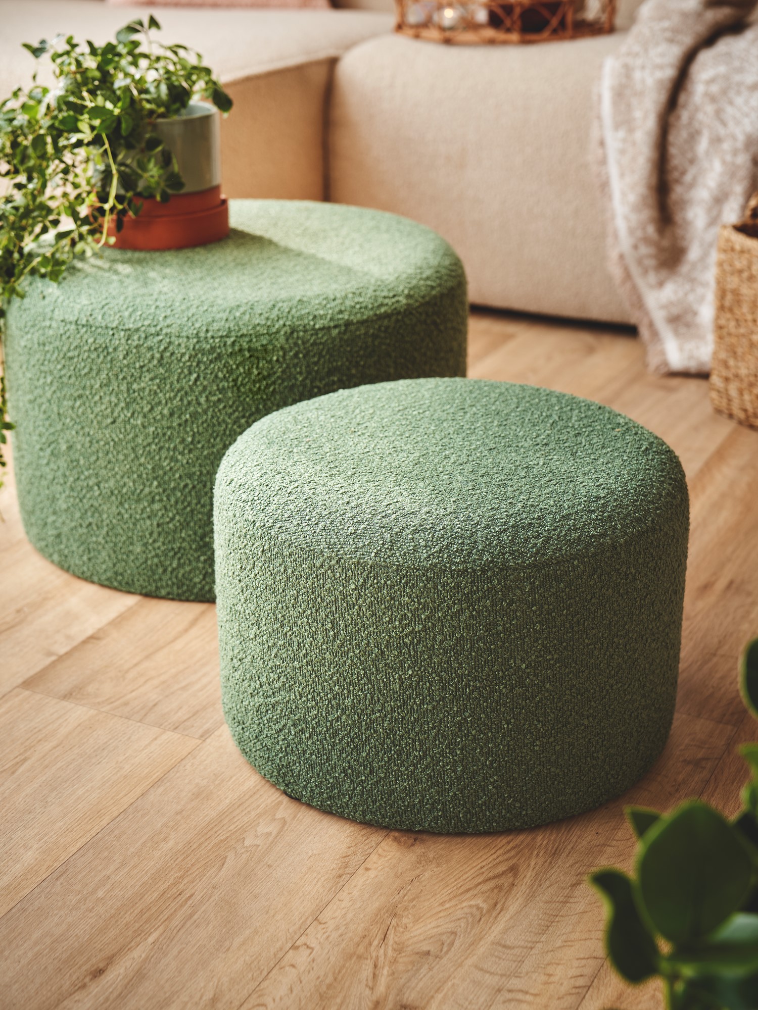 Pouffe MDF/polyester/polyurethane. Ø50 x 30 cm.
