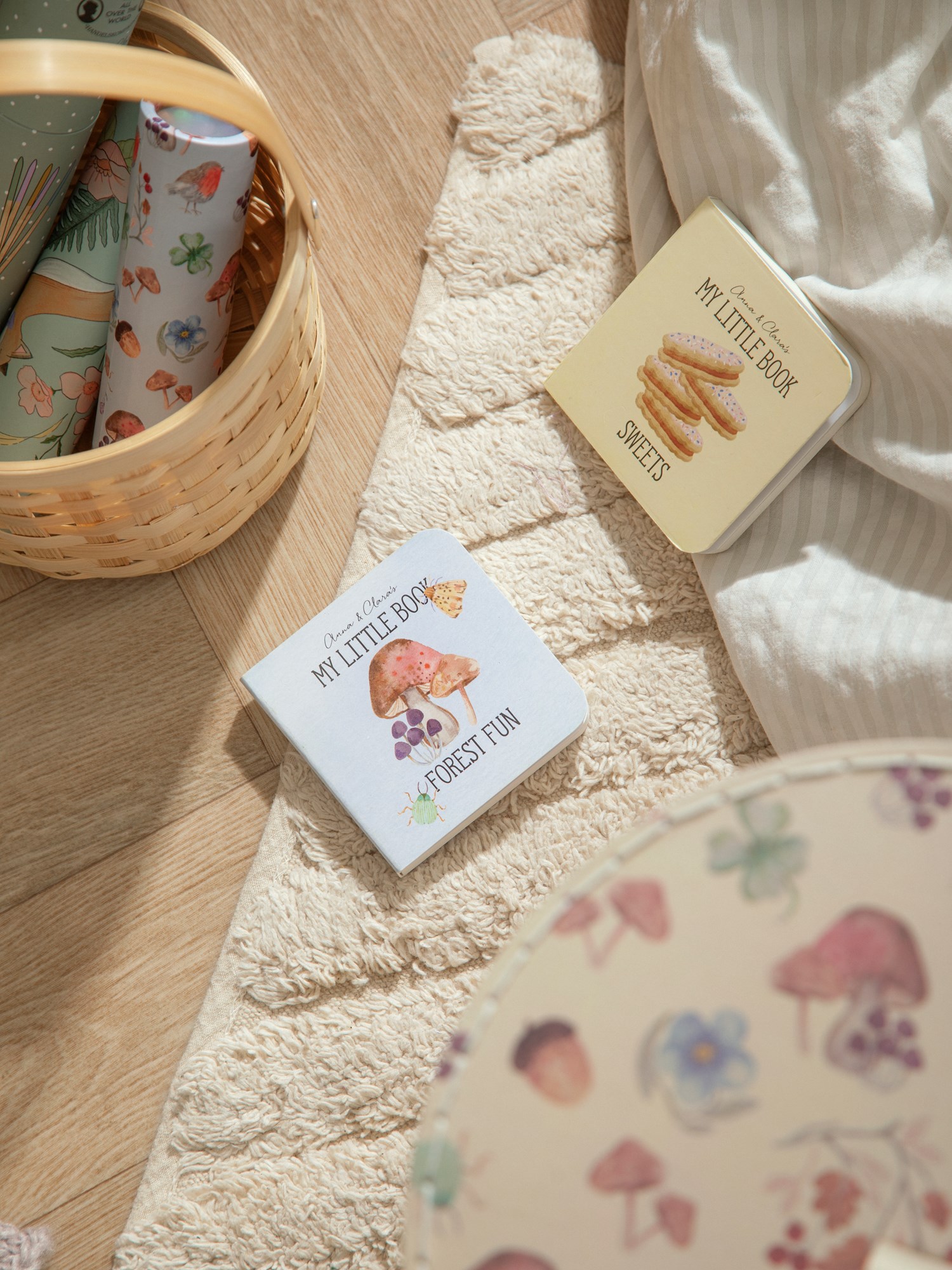 My Little Book Cardboard. 8 x 8 cm.