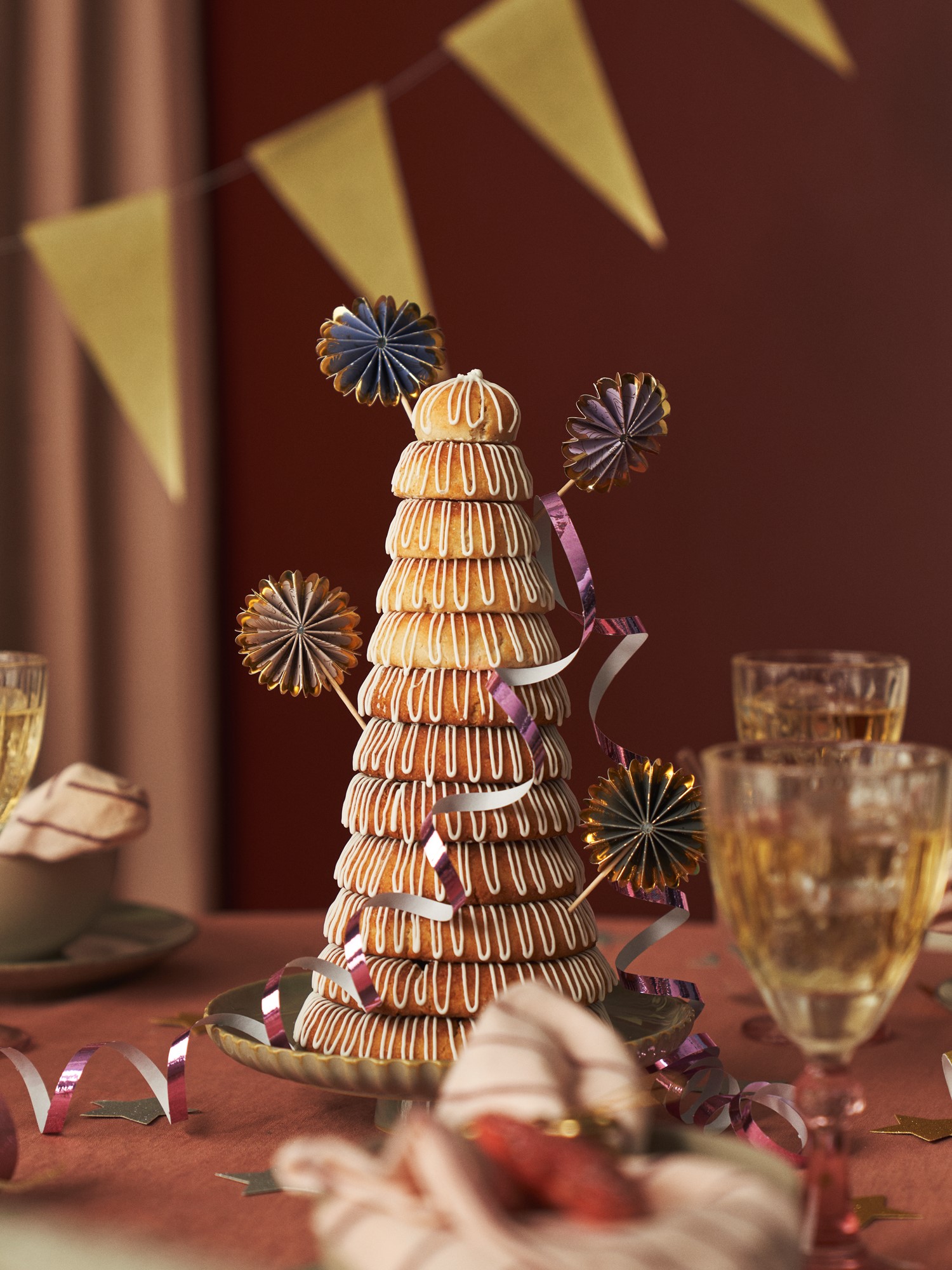 Paper cake toppers Paper/birch wood. 15 cm. 4 pcs.