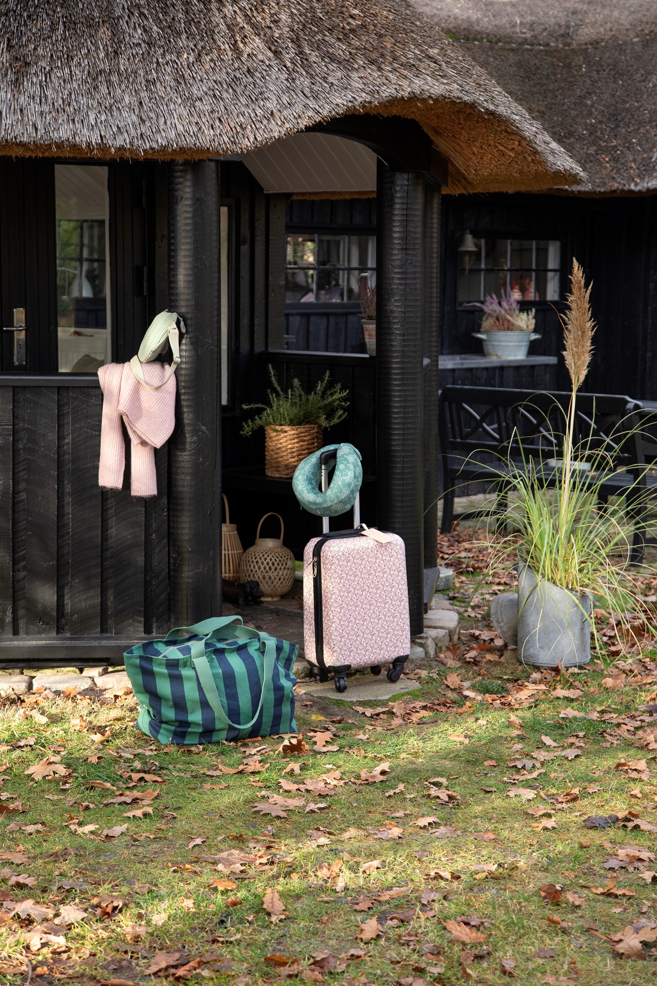 Cabin suitcase hard case Hard case. 34 x 21 x 46 cm.