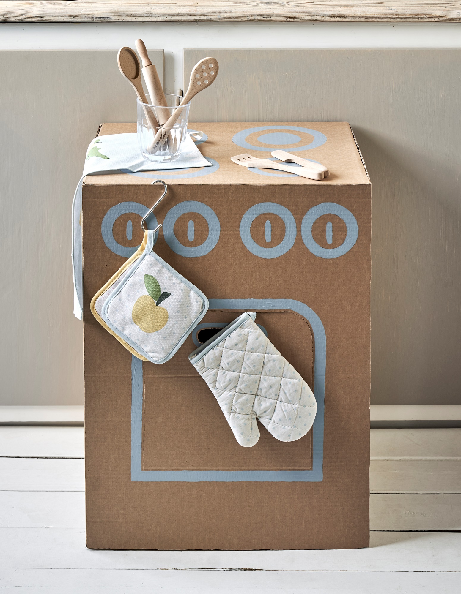 Toy knife Beech wood. 18 cm.