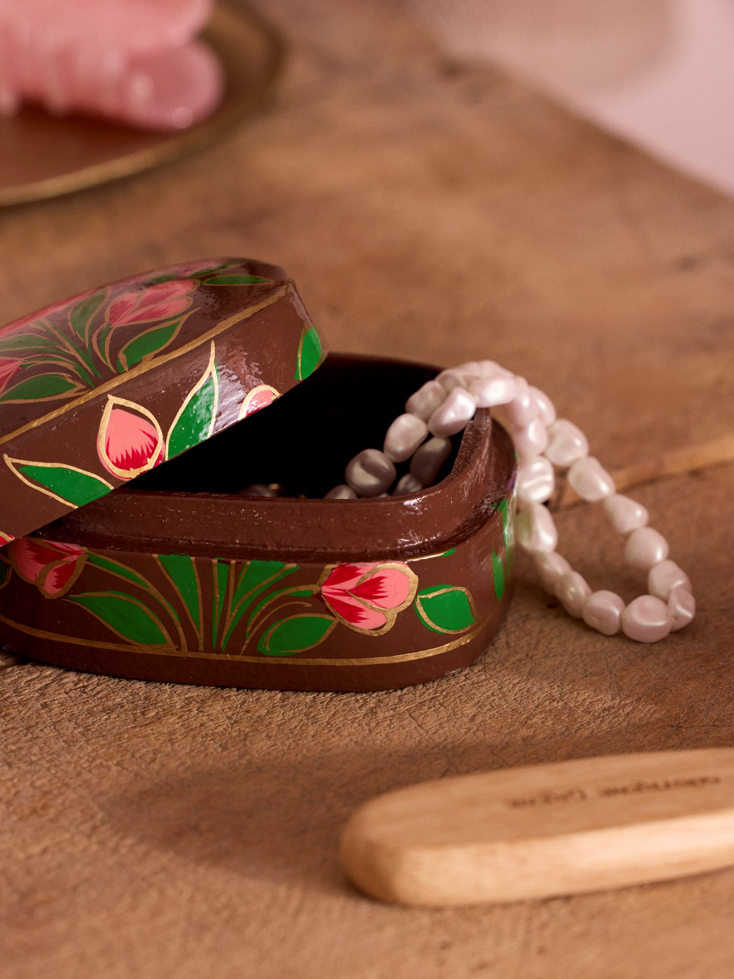 Jewellery box Paper. 9 x 7 x 4 cm.