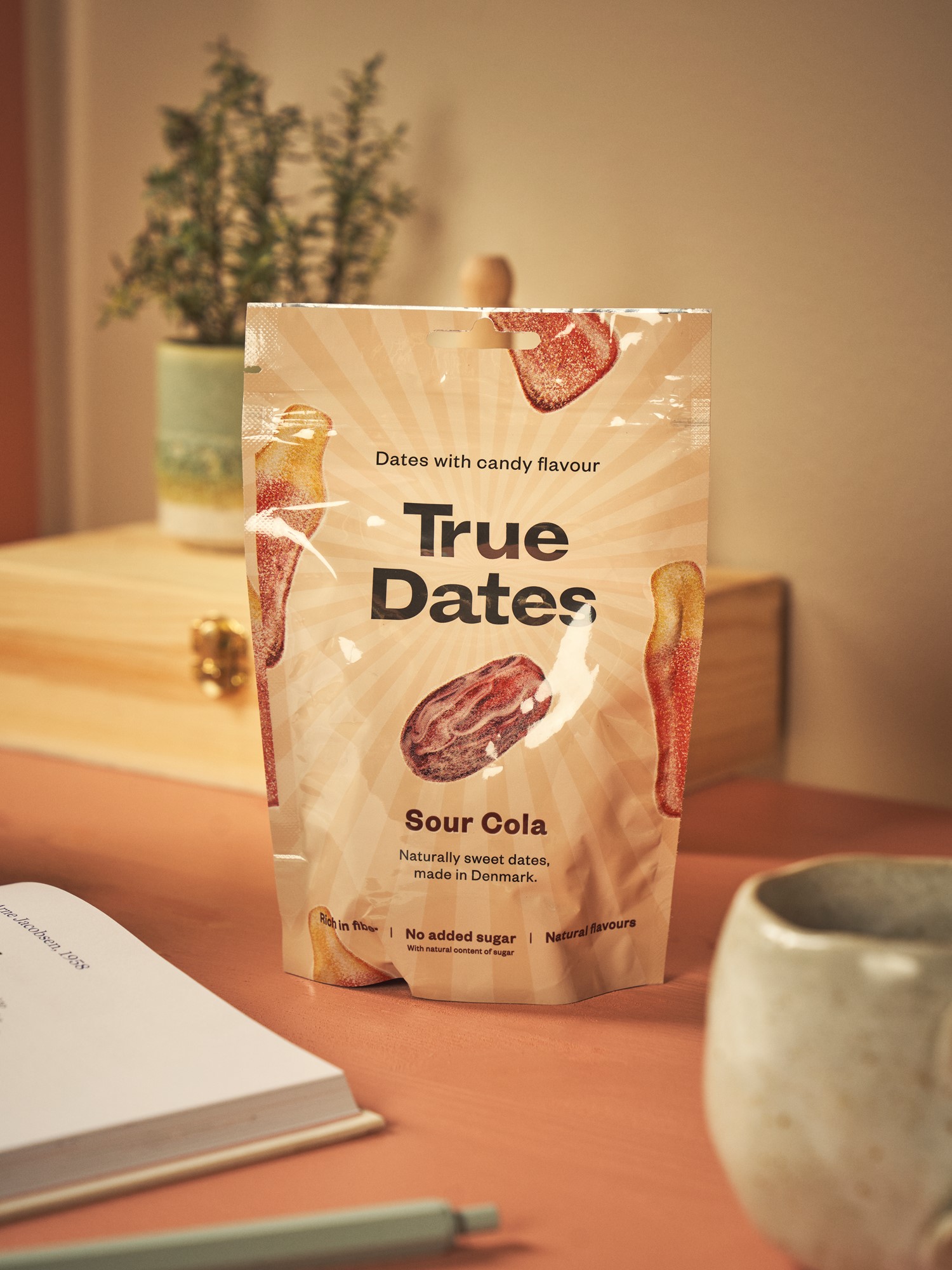 True Dates Sour Cola Dates. 100 g.