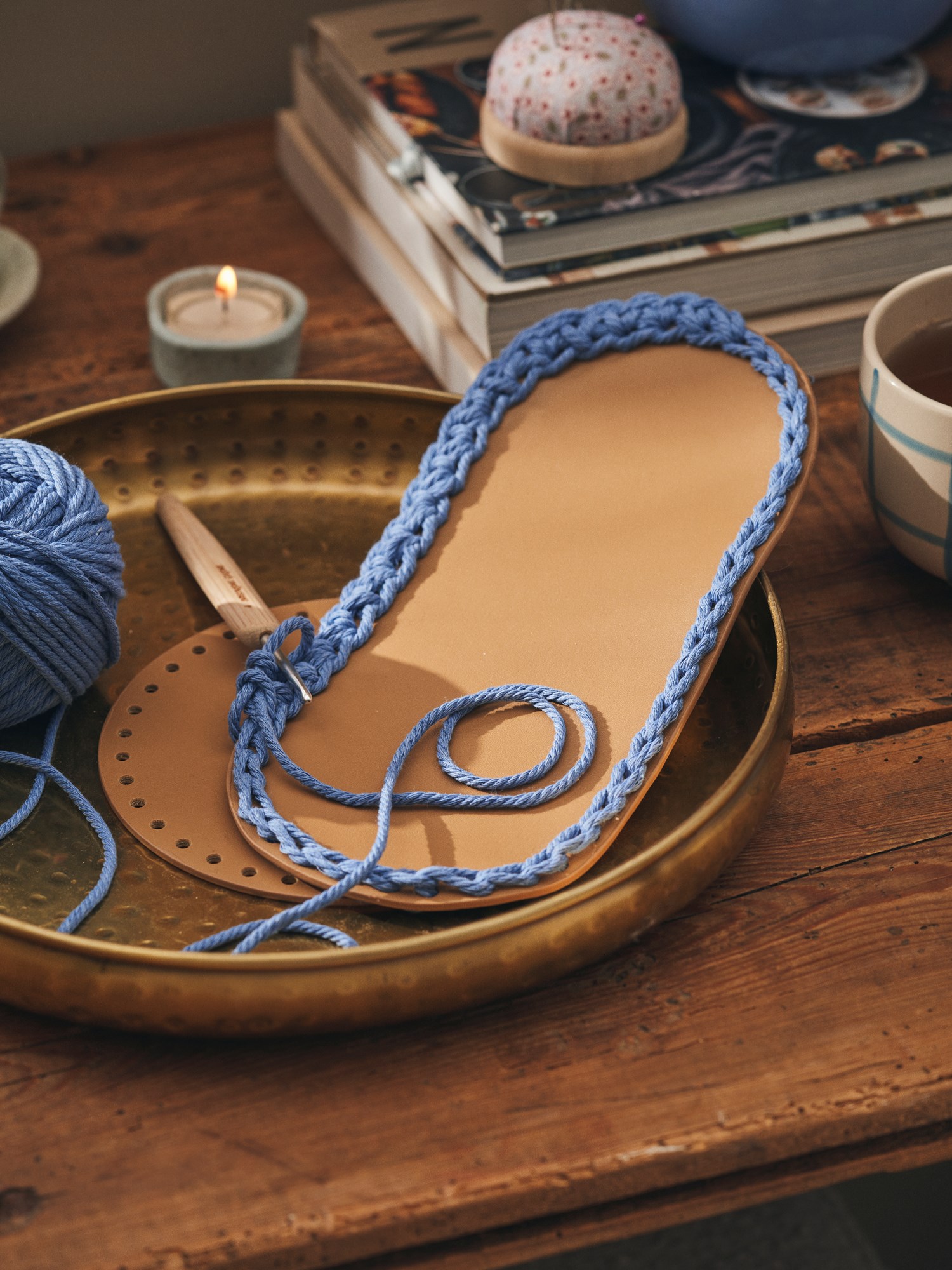 Macramé board 25 x 12 cm.