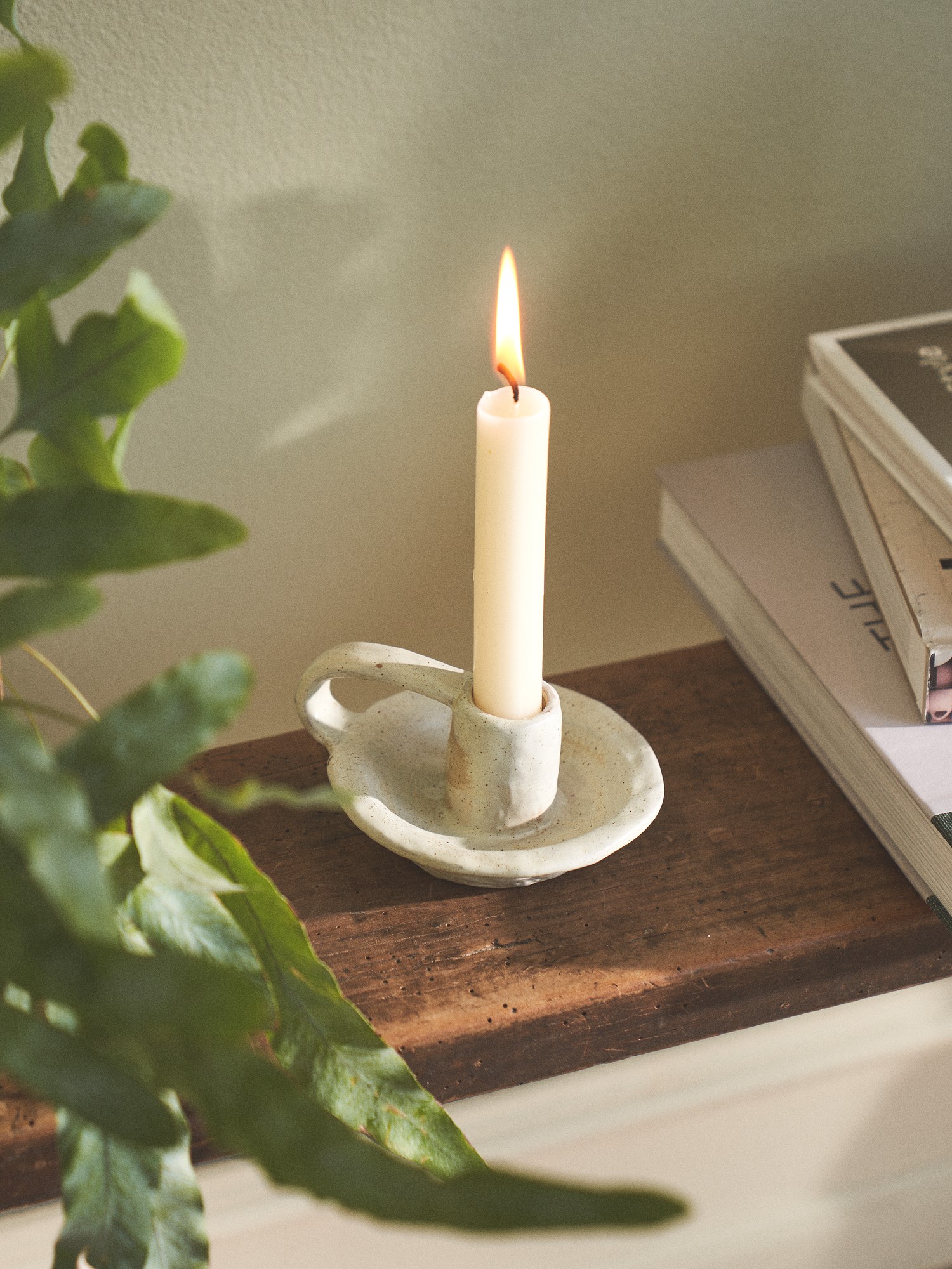 Taper candles 19 cm 10 pcs Paraffin. Ø2,2 x 19 cm. 10 pcs.