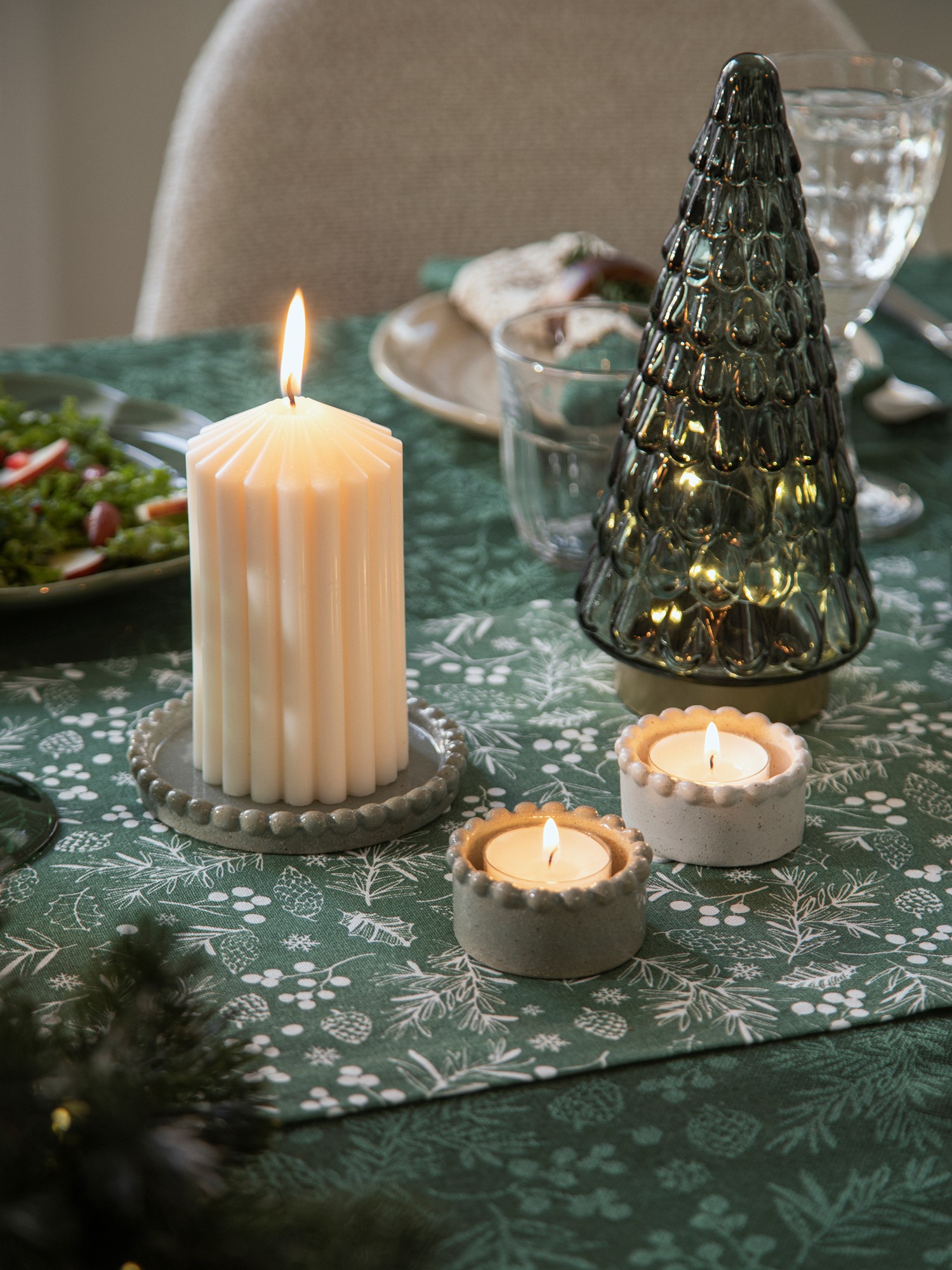 Tealight holder Porcelain. Ø6.2 x 3.1 cm.