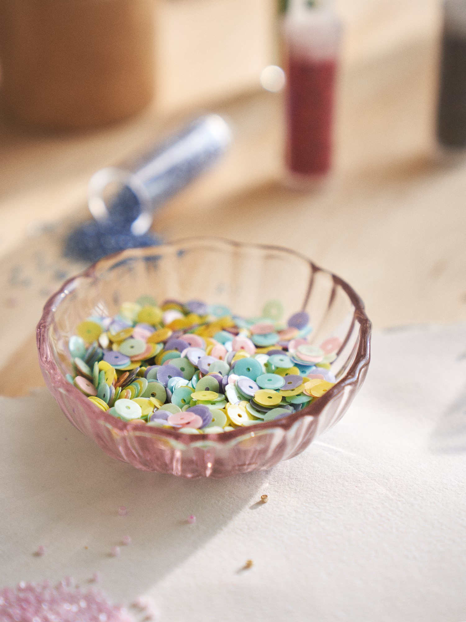 Mixed sequins PET. 15 g.