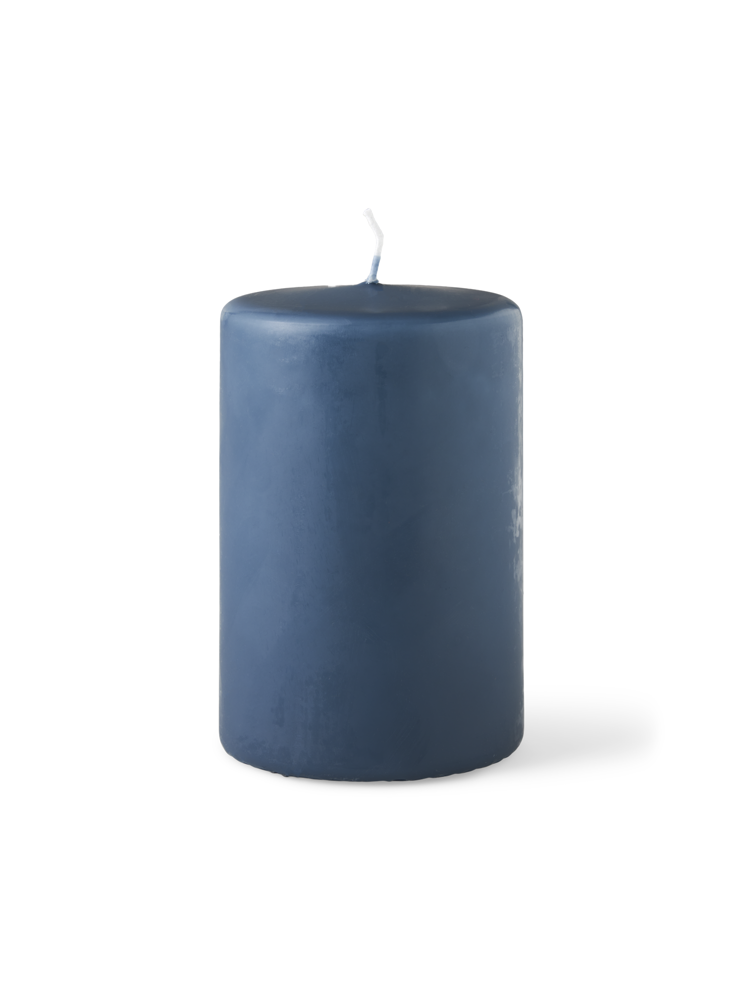 Pillar candle 12 cm Paraffin. 7.7 x 12 cm.