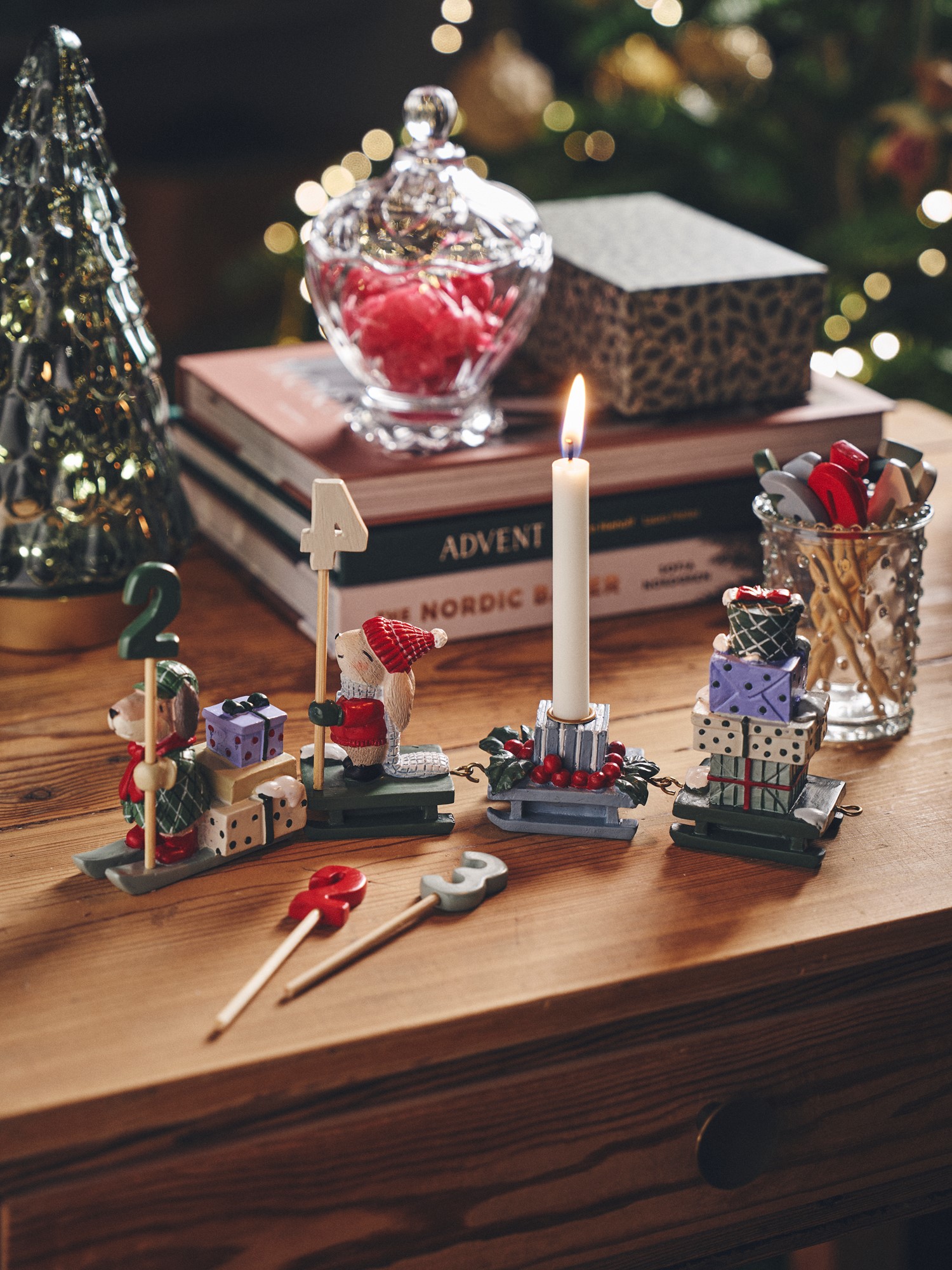 Thin taper candles 10,5 cm Stearin. Ø1.2 x 10.5 cm. 20 pcs.