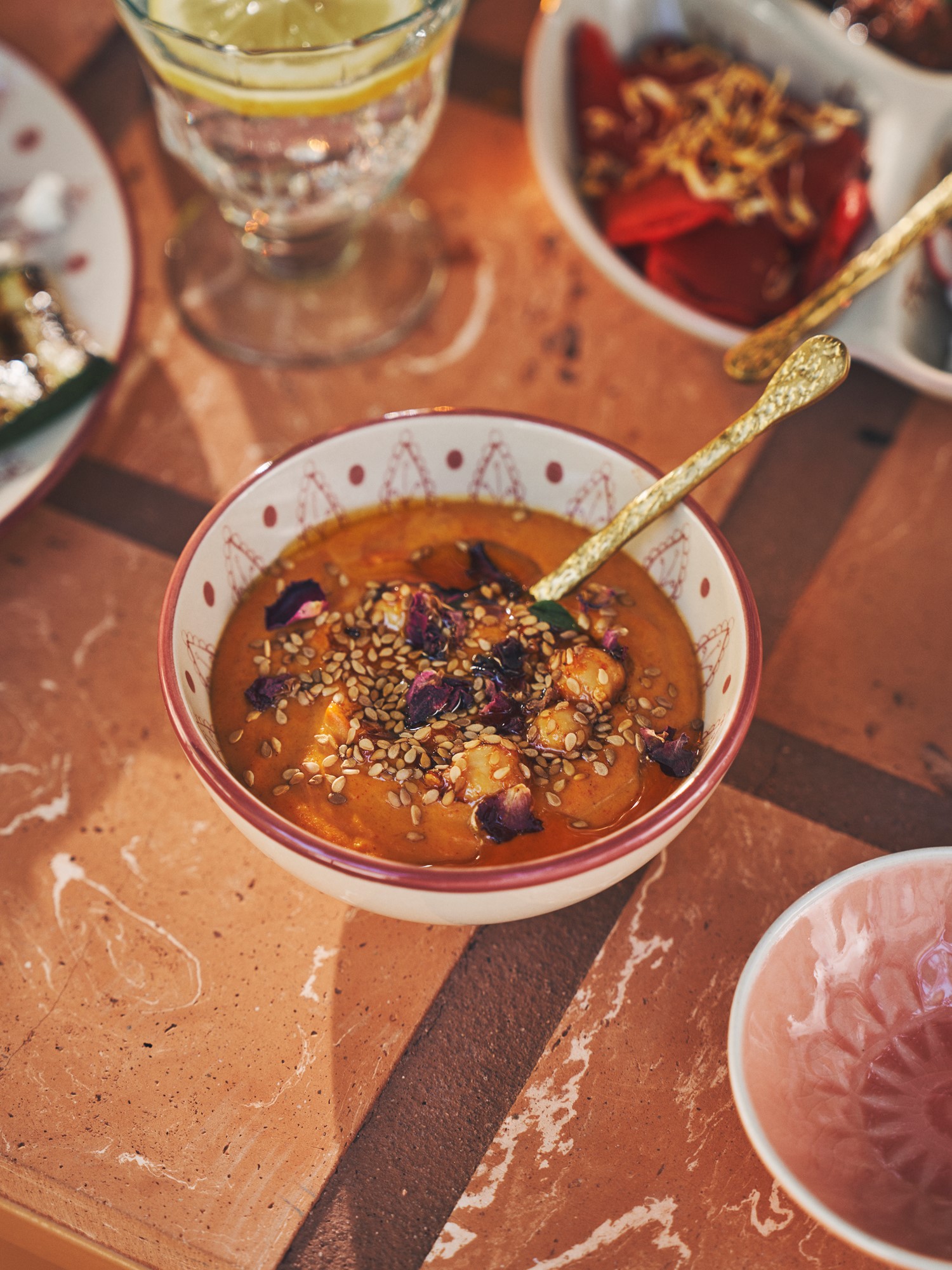 Bowl Ø11 Stoneware. Ø11 x 5 cm.