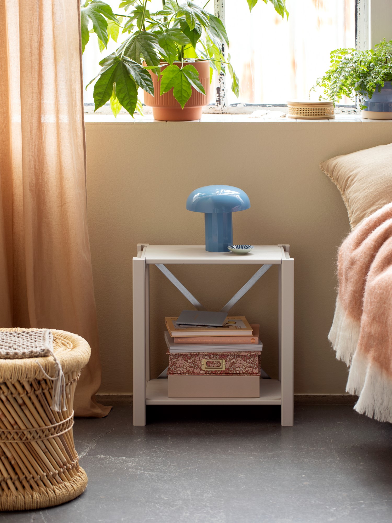 Nightstand 2-pack Pinewood. 45,8 x 38,6 x 48,6 cm. 2 pcs.