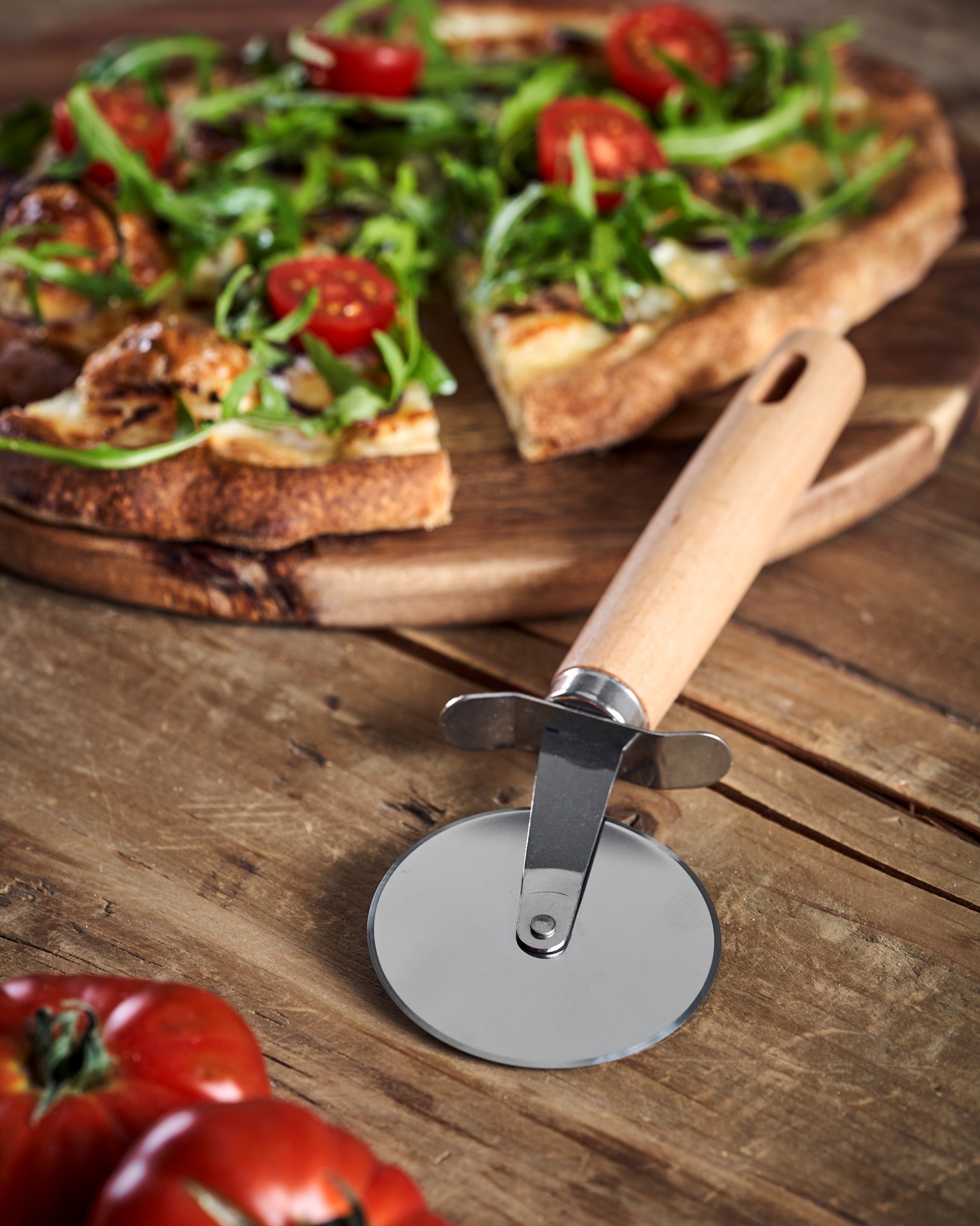 Pizza cutter Stainless steel/beech wood. 6.5 x 20.8 cm.