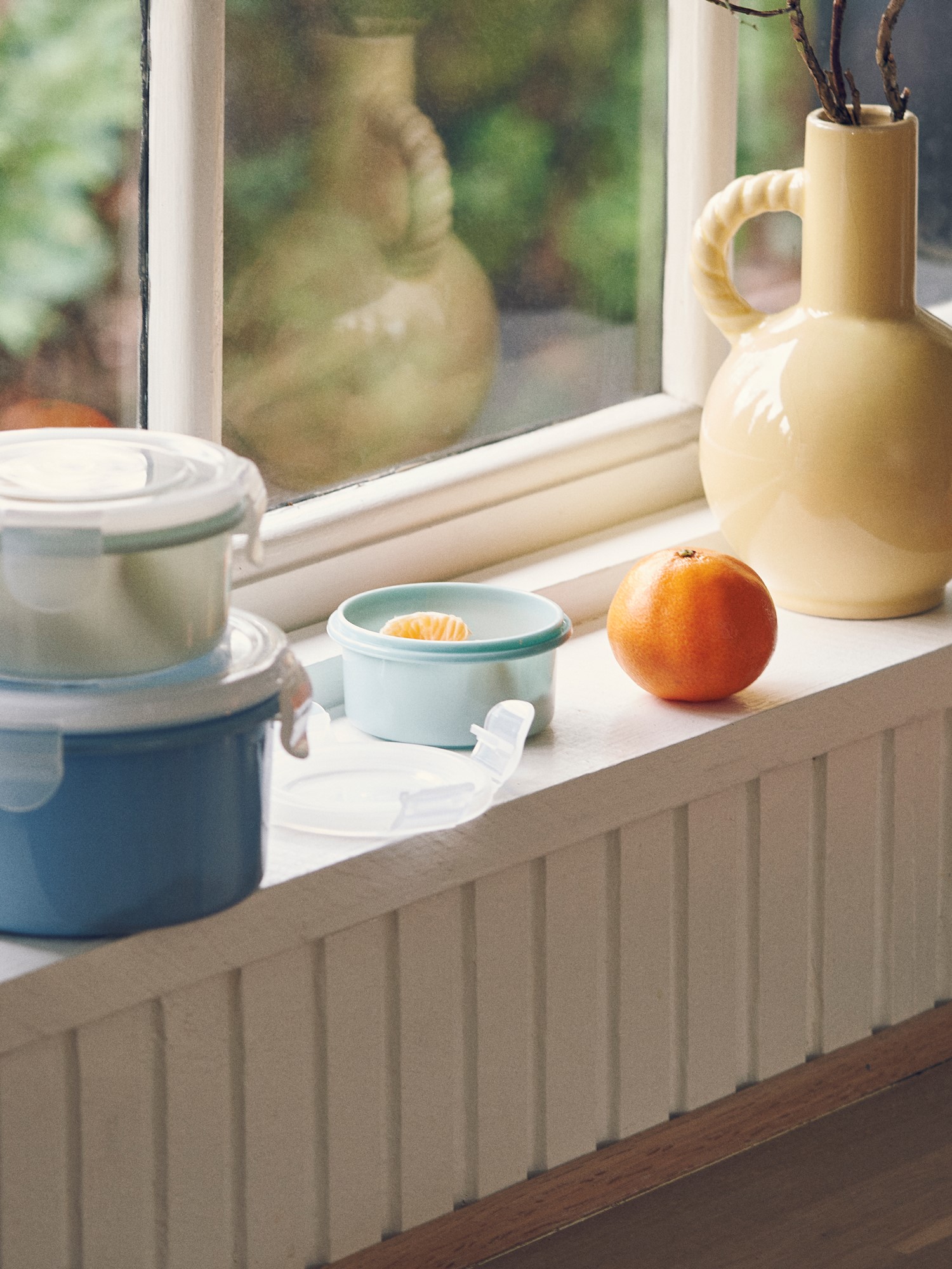 Food container Plastic. 8 cm.