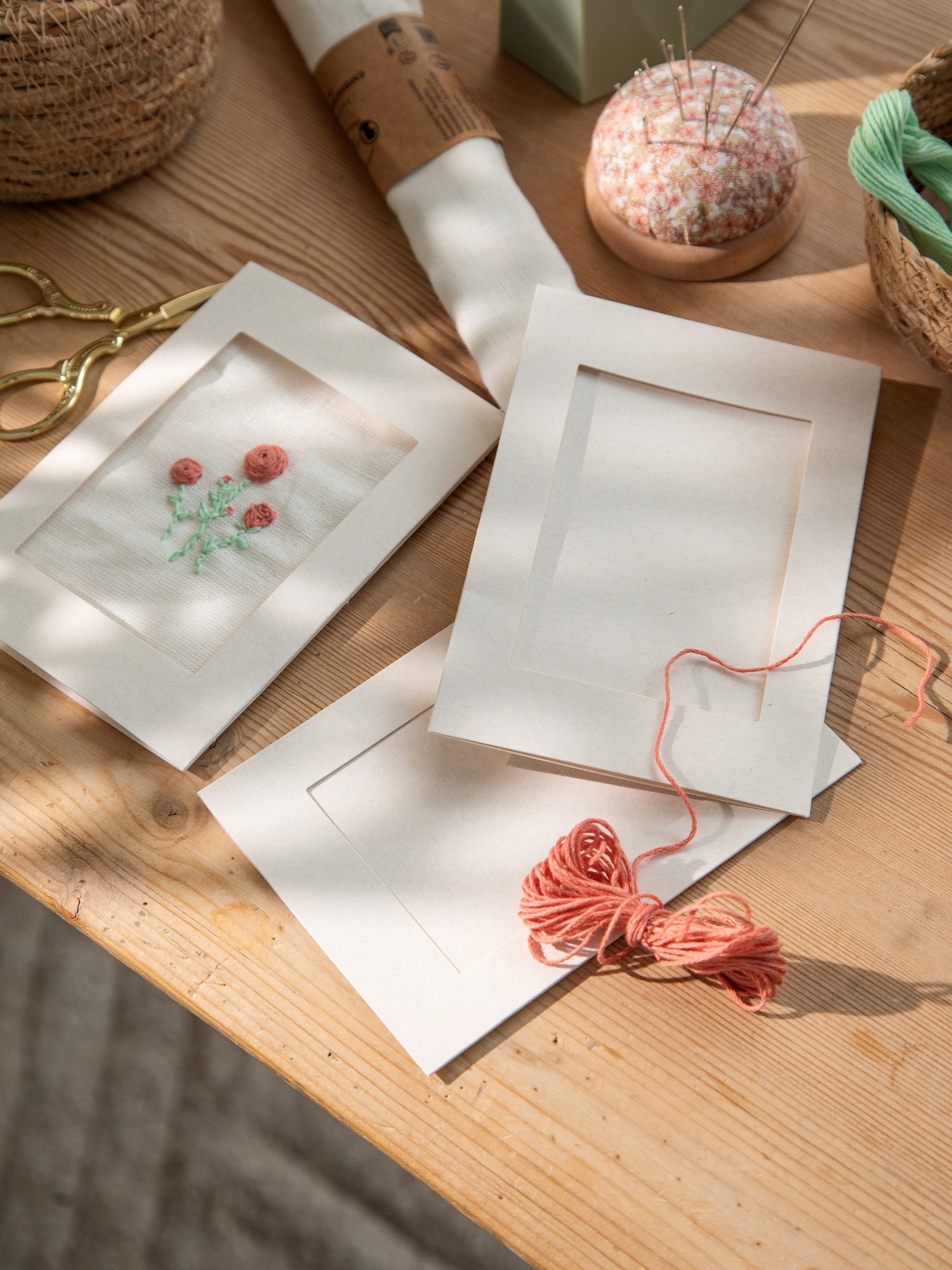 Cards with passe-partout Paper. A6. 6 pcs.