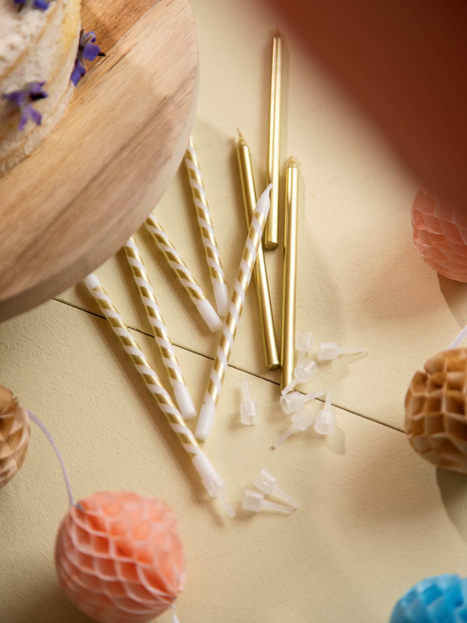 Birthday candles Paraffin wax. 0.55 x 12 cm. 12 pcs.