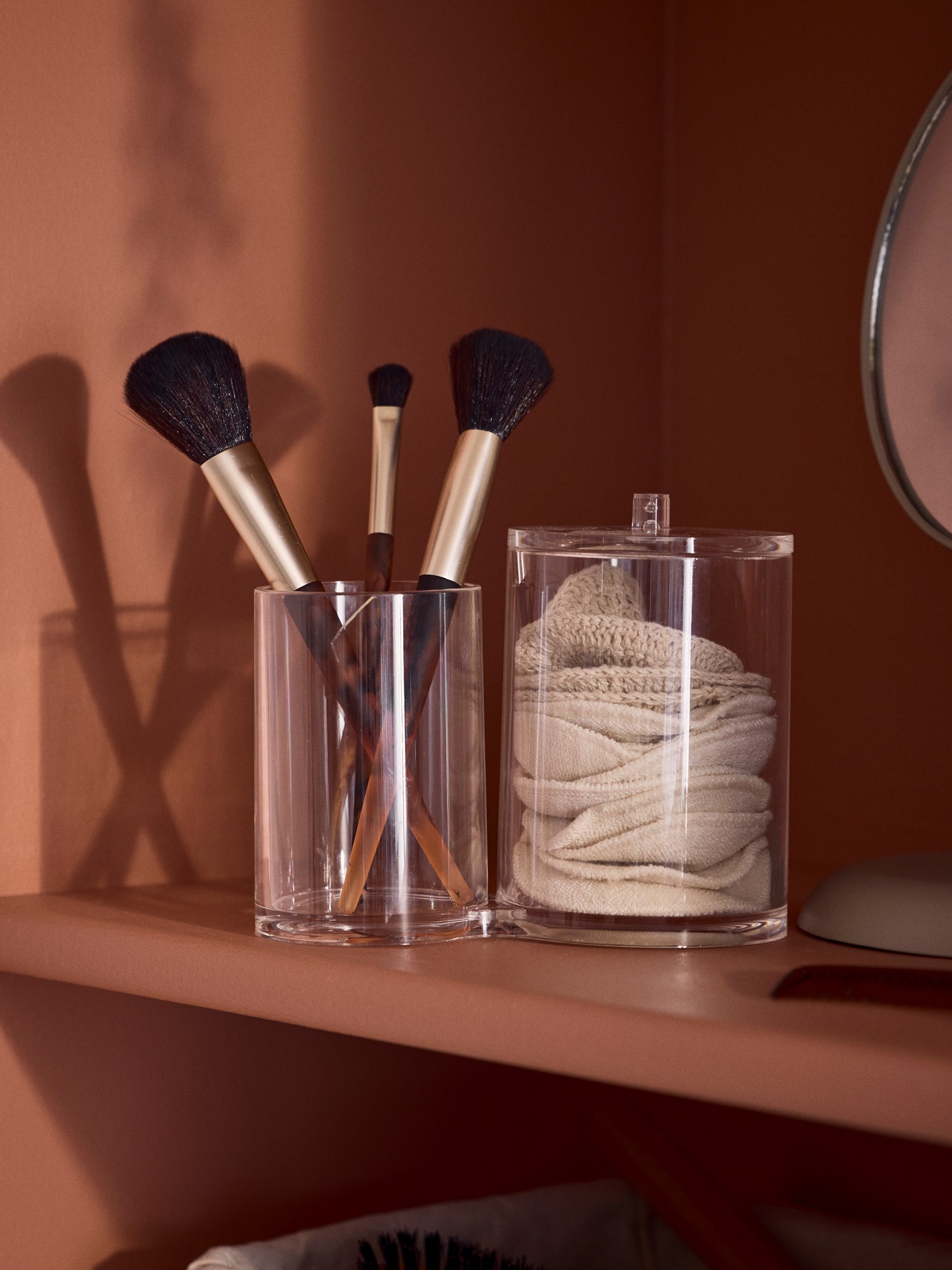 Cotton swab and pad dispenser 15.2 x 11.5 cm.