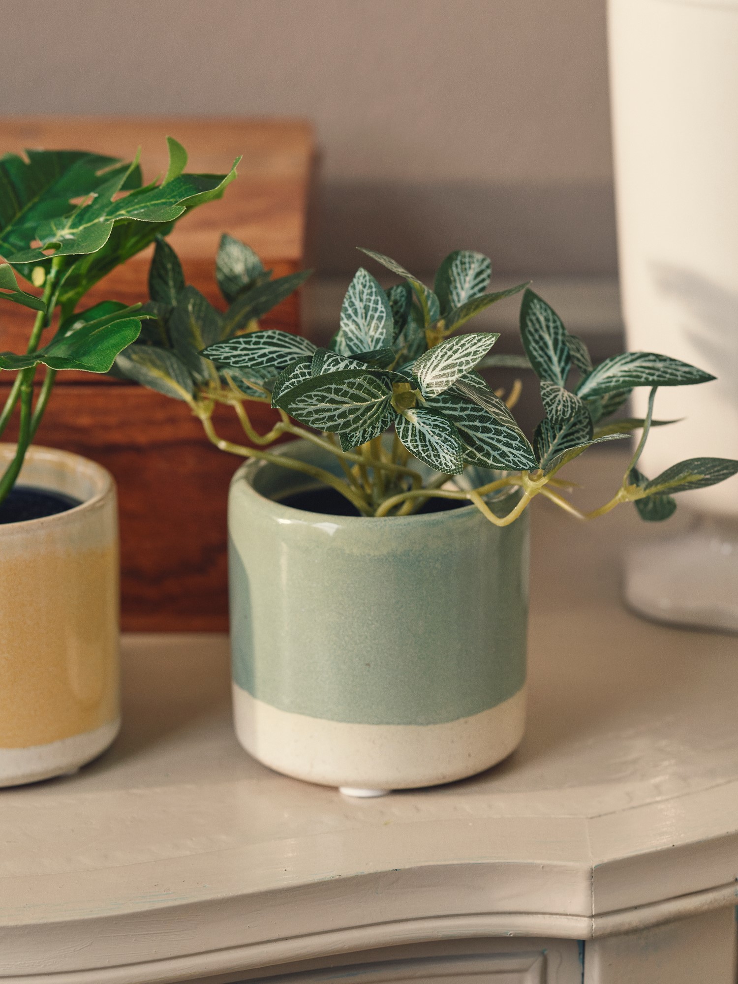 Flowerpot Stoneware. Ø7.5 x 7.5 cm.