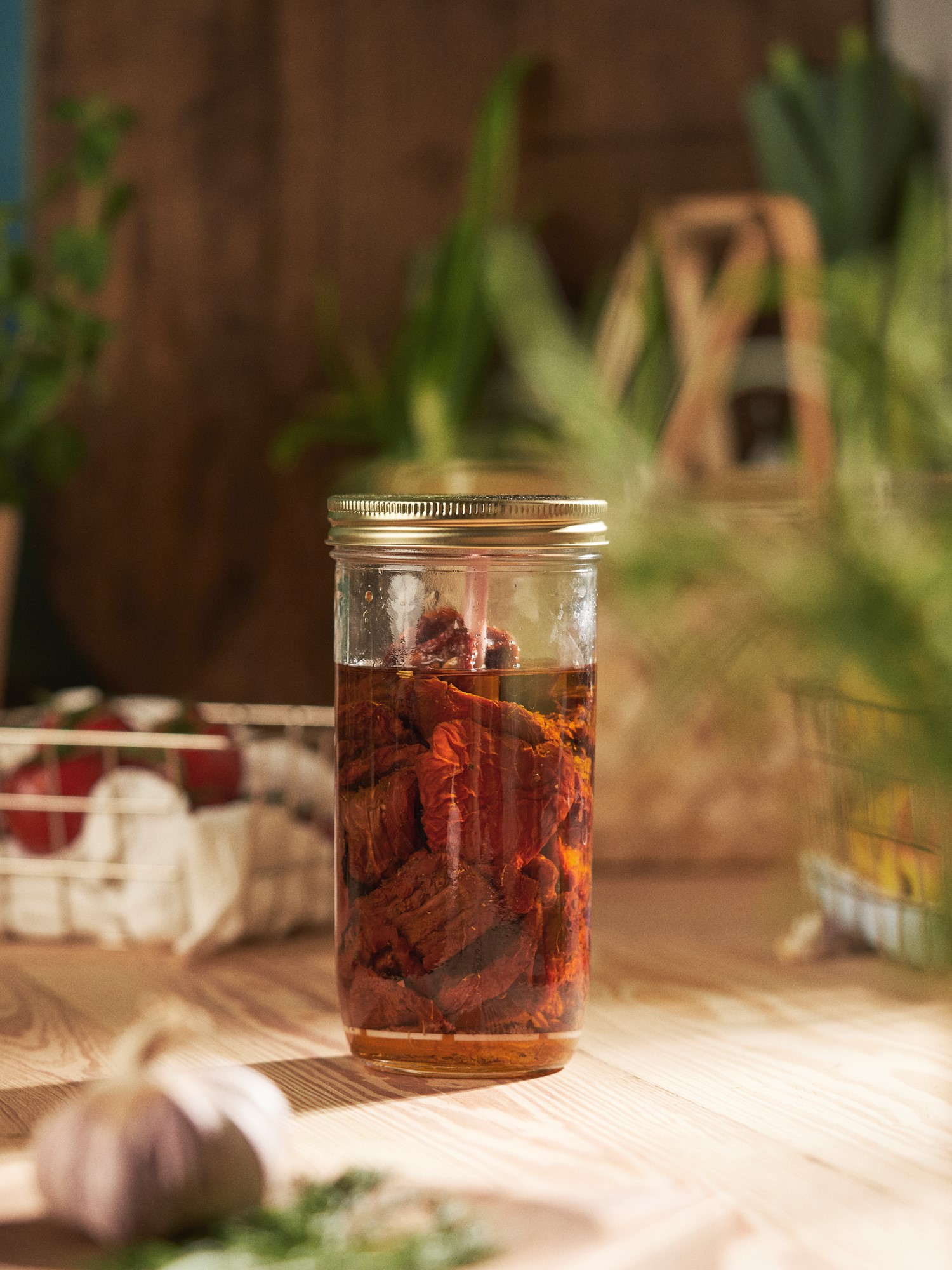 Glass jar with sieve 750 ml.