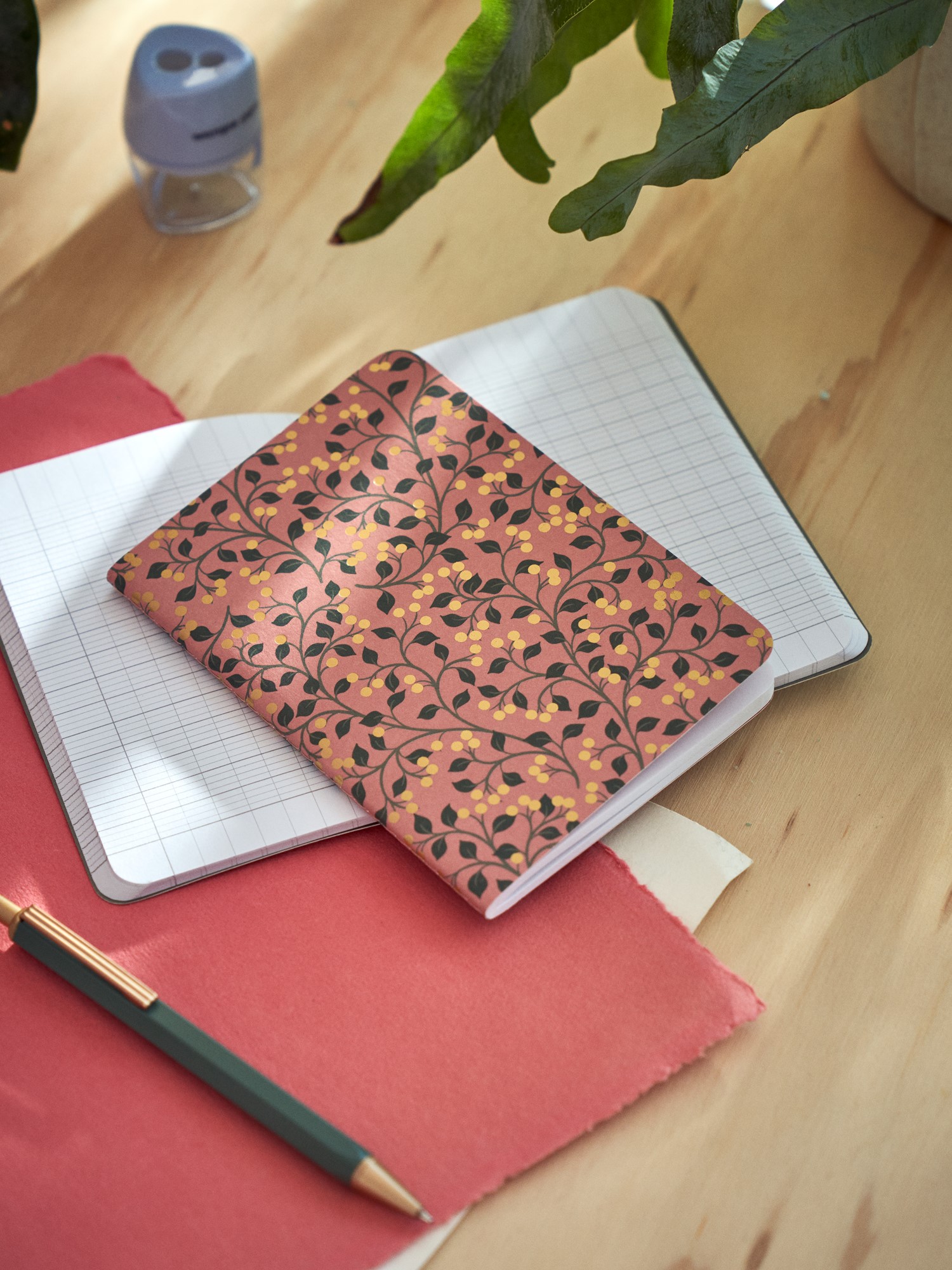 Notebook A6 Paper. Softcover. A6. 120 pages.