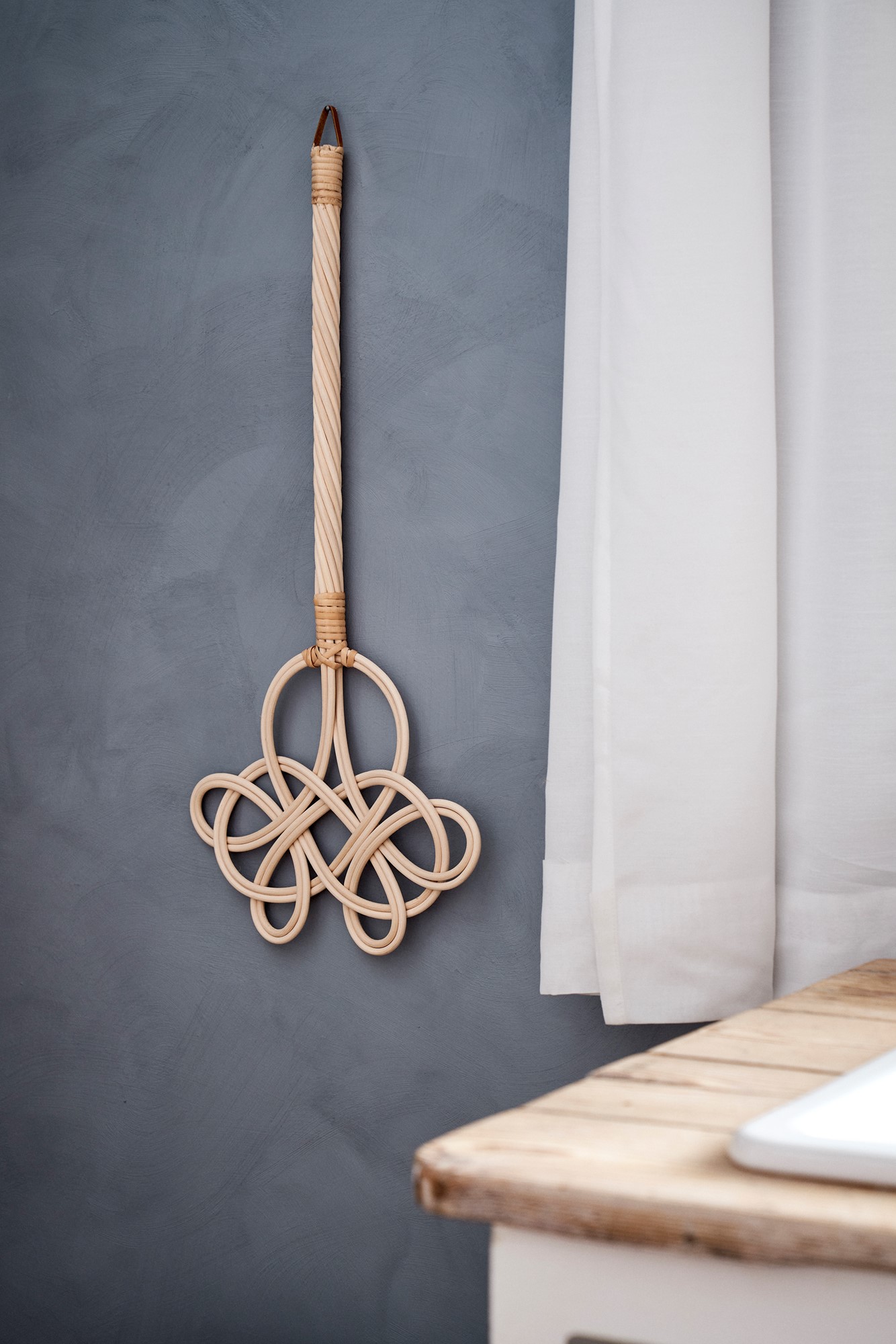 Carpet beater Rattan. 62 cm.
