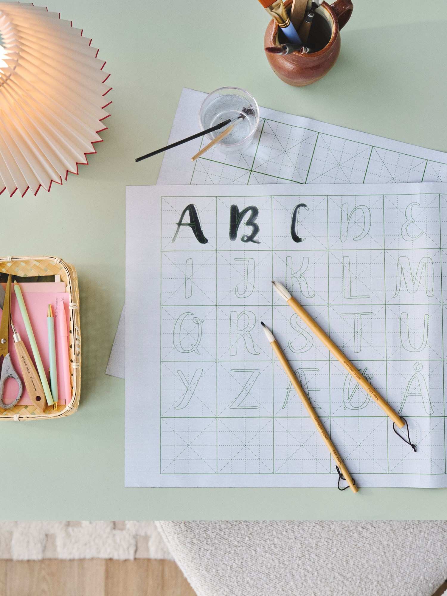 Reusable water-drawing sheets 68 x 40 cm. 3 sheets.