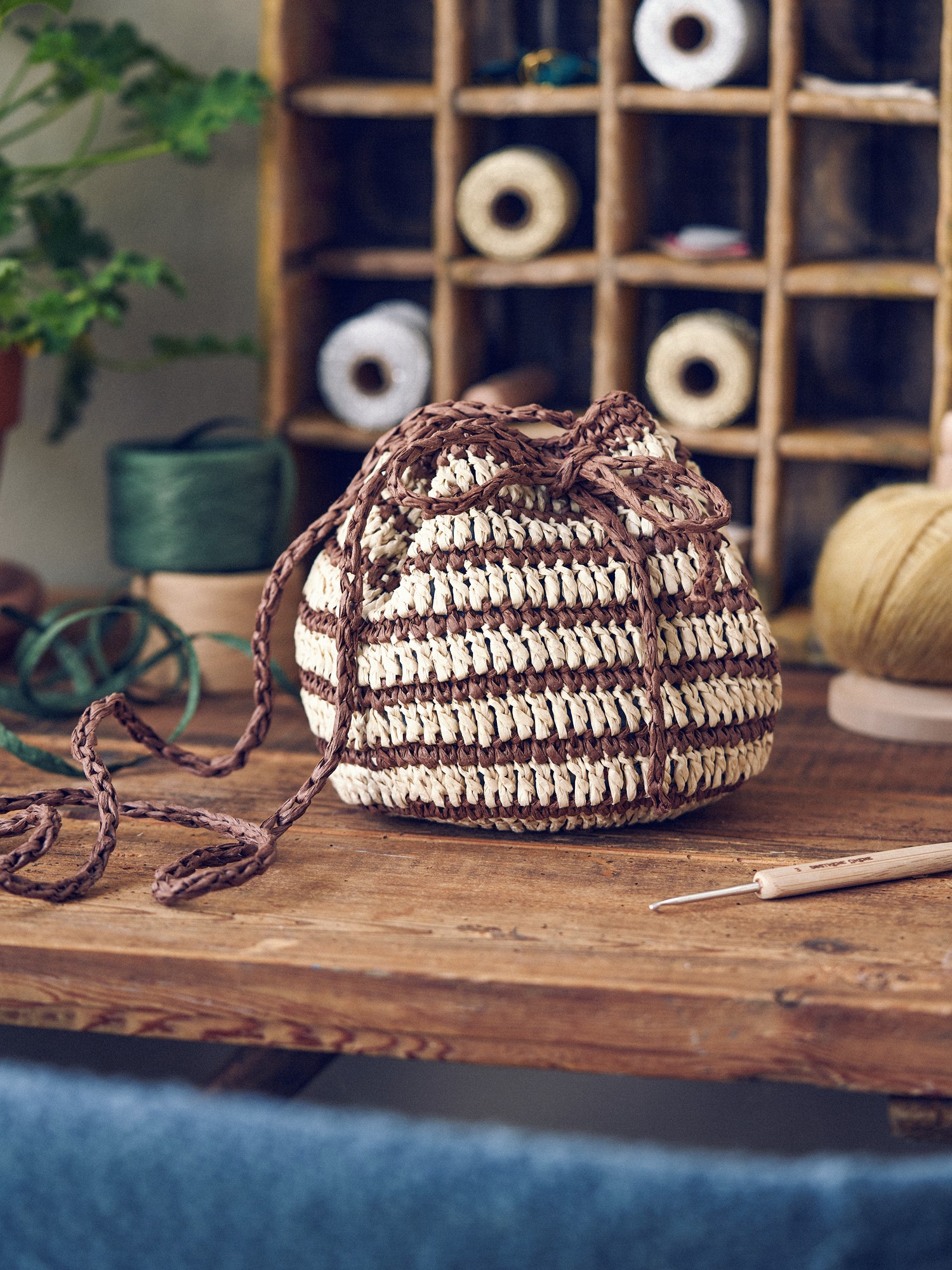 Drawstring bag Paper. 18 cm.