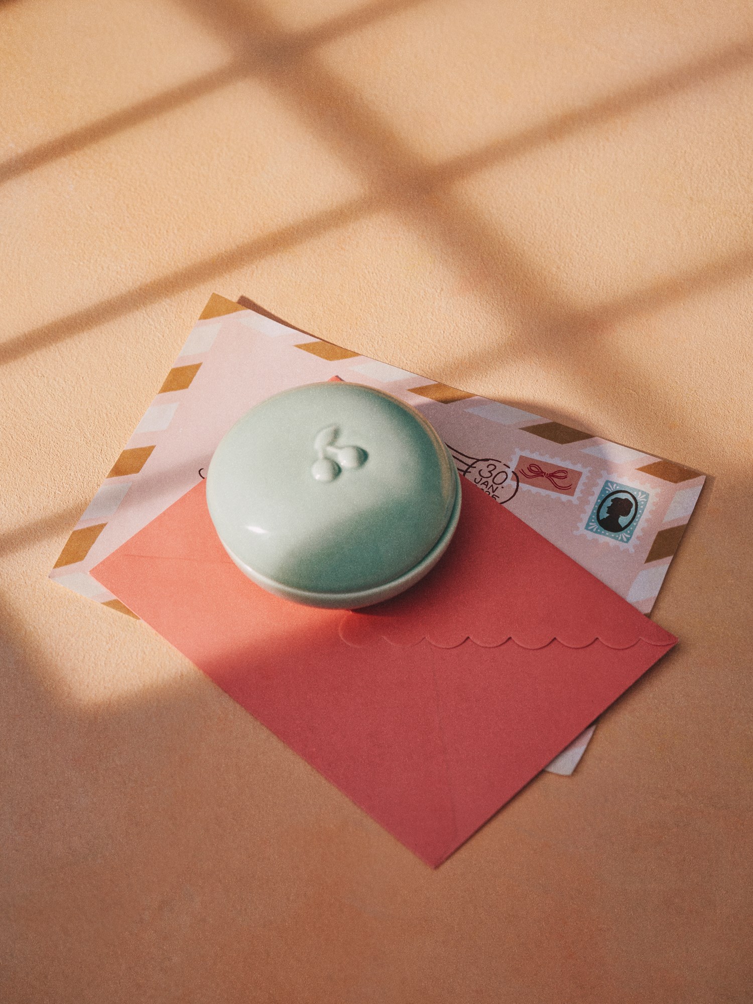 Jewellery jar Porcelain. Ø8 x 5 cm.