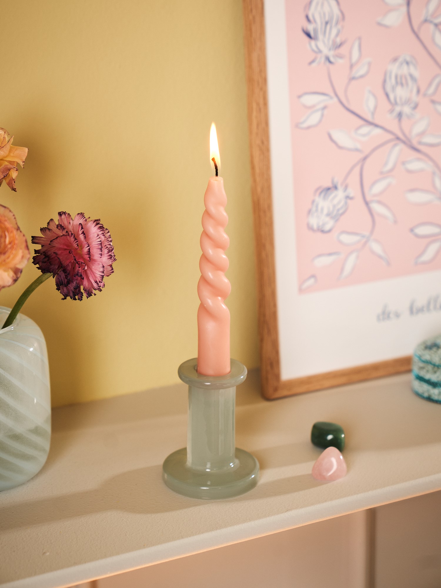 Twisted candle 14 cm 2-pack Paraffin wax/cotton. Ø2.2 x 14 cm. 4 hours.