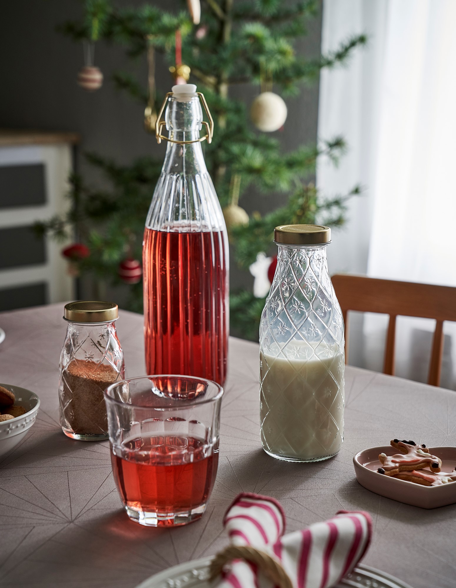 Bottle with stopper 1000 ml Glass. 8 x 31.5 cm. 1000 ml.