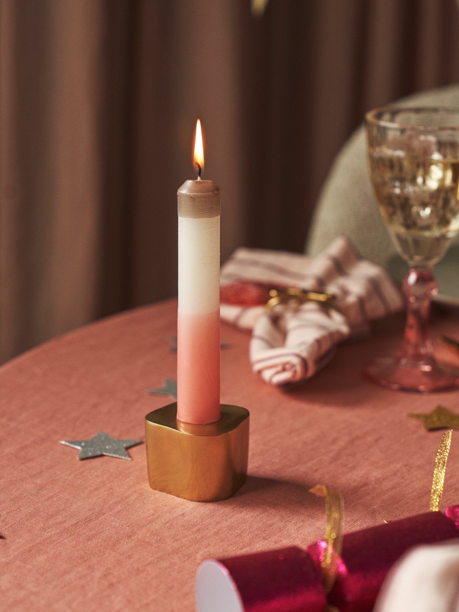 Candleholder Aluminium. 4.7 x 5.1 x 4 cm.