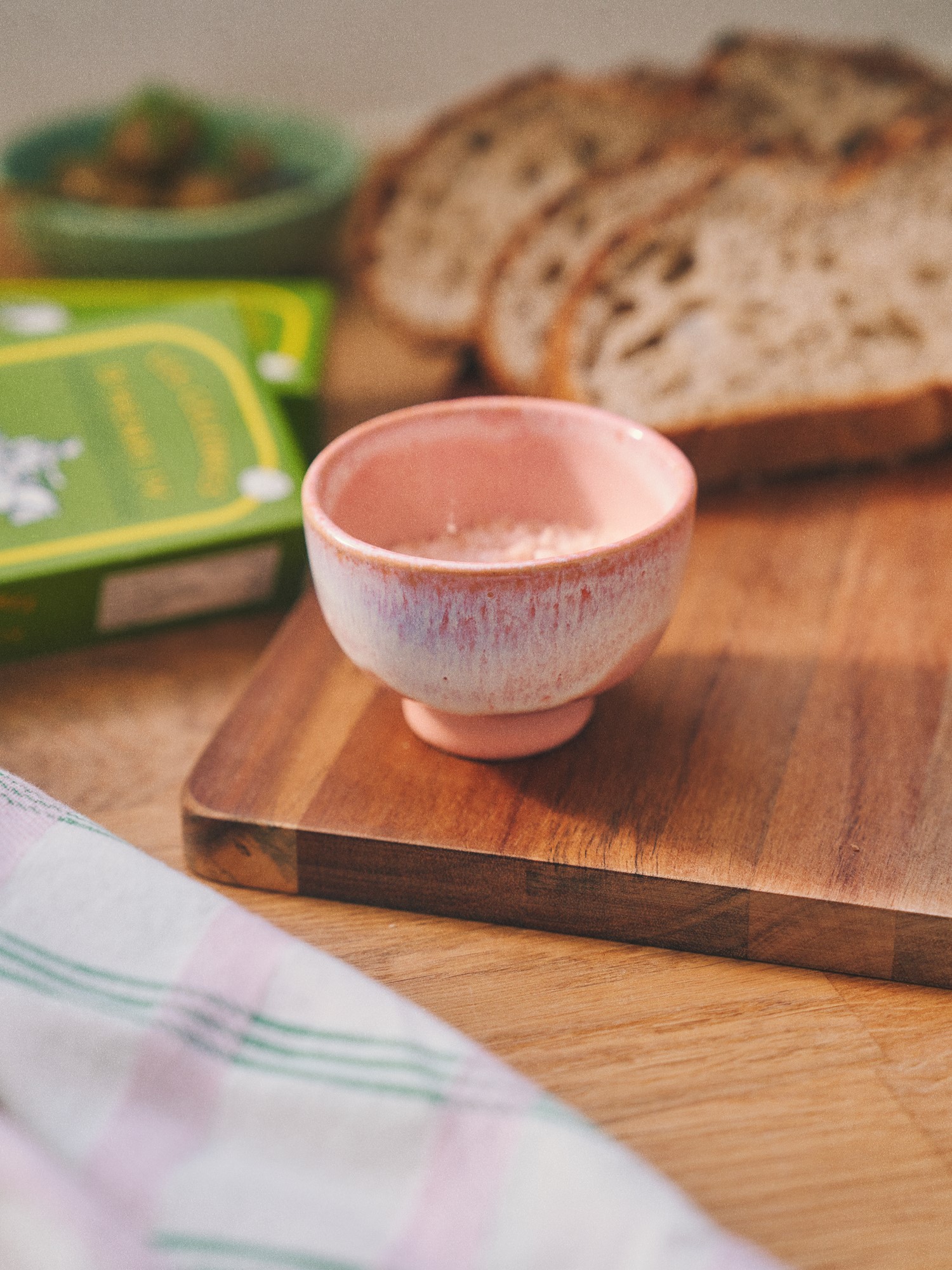 Bowl Stoneware. Ø7.5 cm.