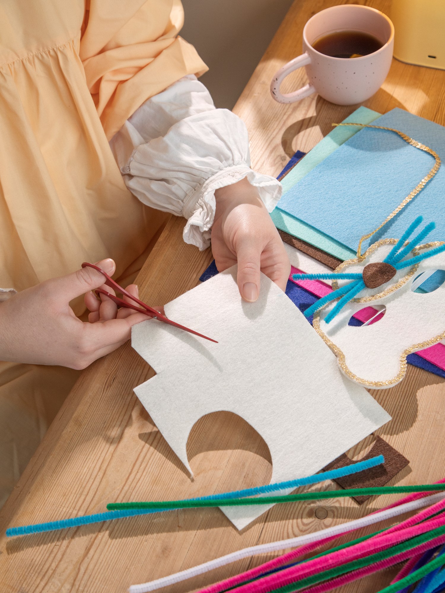 Felt sheets 20 x 30 x 0.2 cm. 6 sheets.