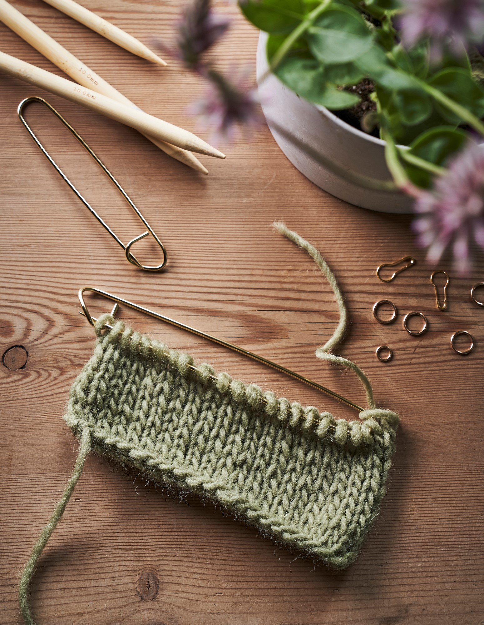 Stitch holders Metal. 3 pcs.