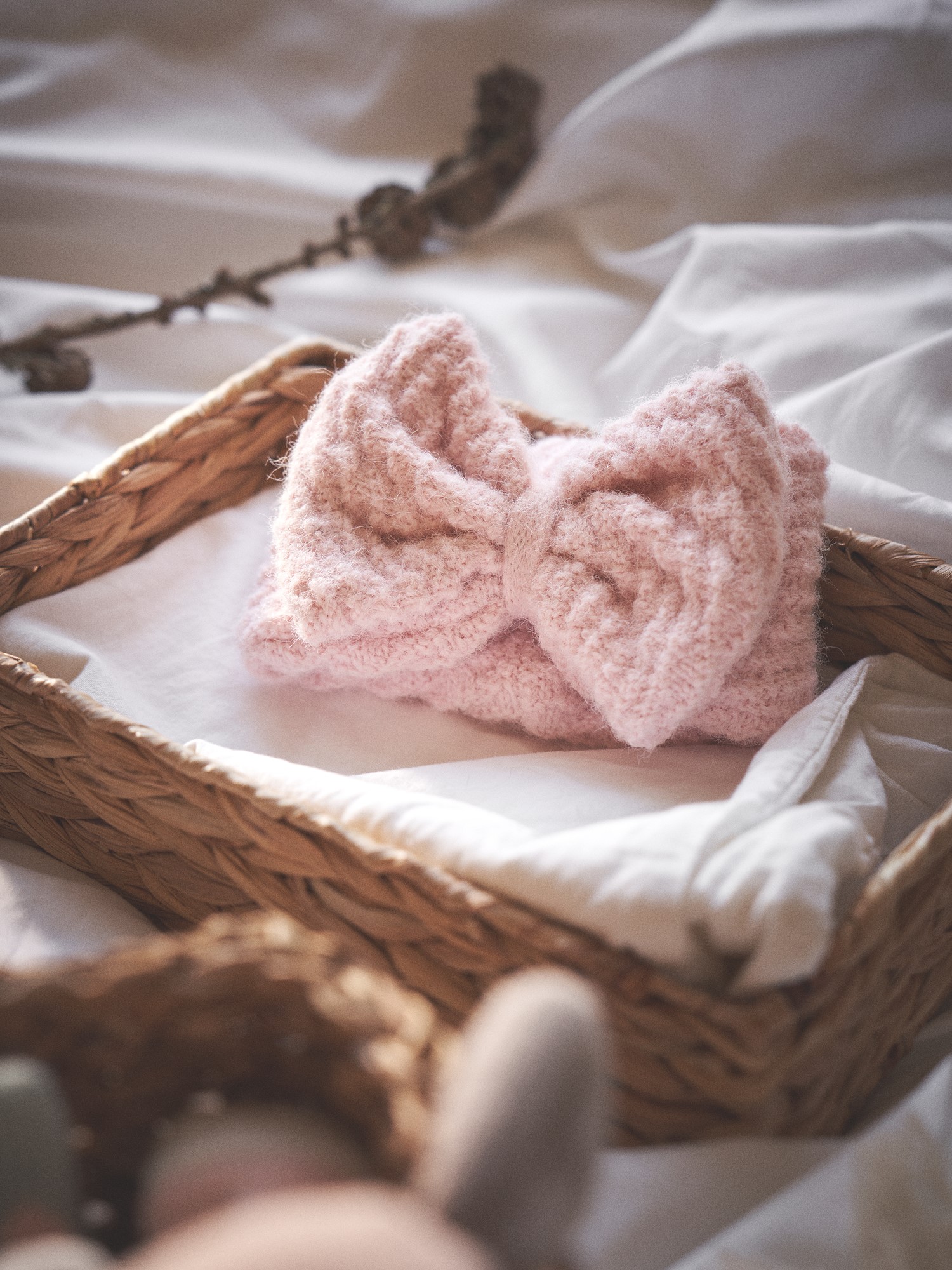 Children's headband Acrylic yarn.