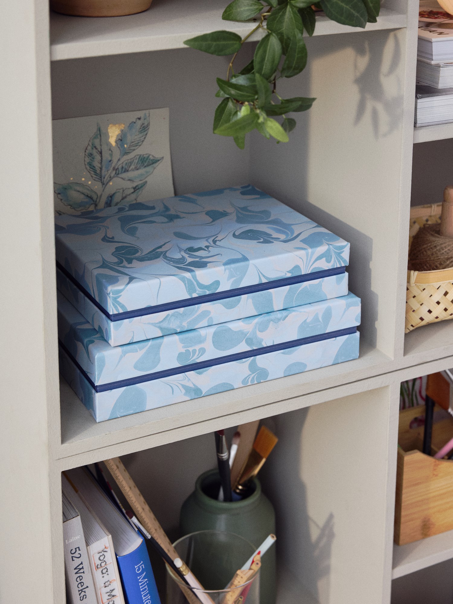 Storage box Paper. 26.5 x 20.5 x 6.5 cm.