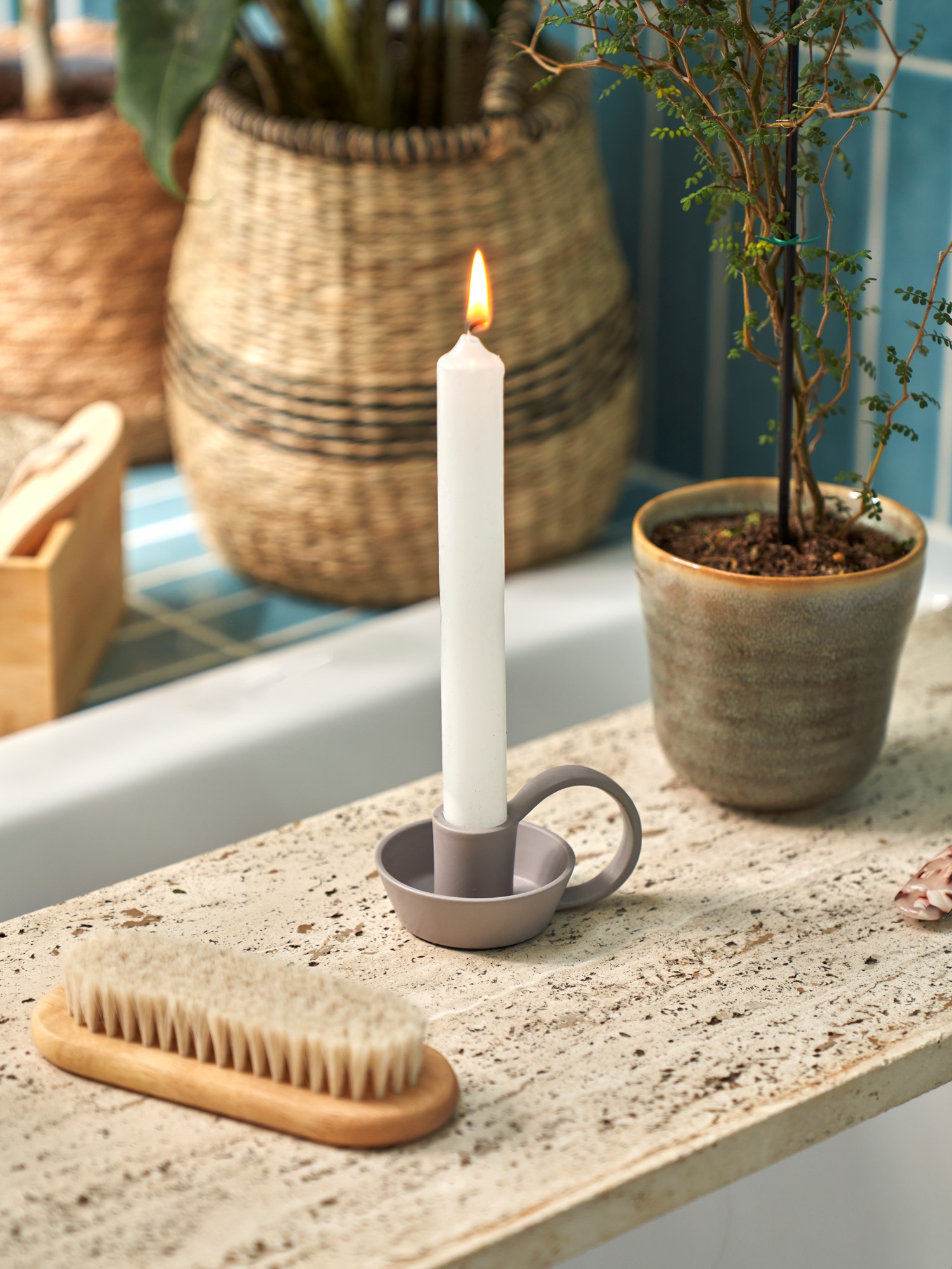 Taper candles 19 cm 10 pcs Paraffin. Ø2,2 x 19 cm. 10 pcs.