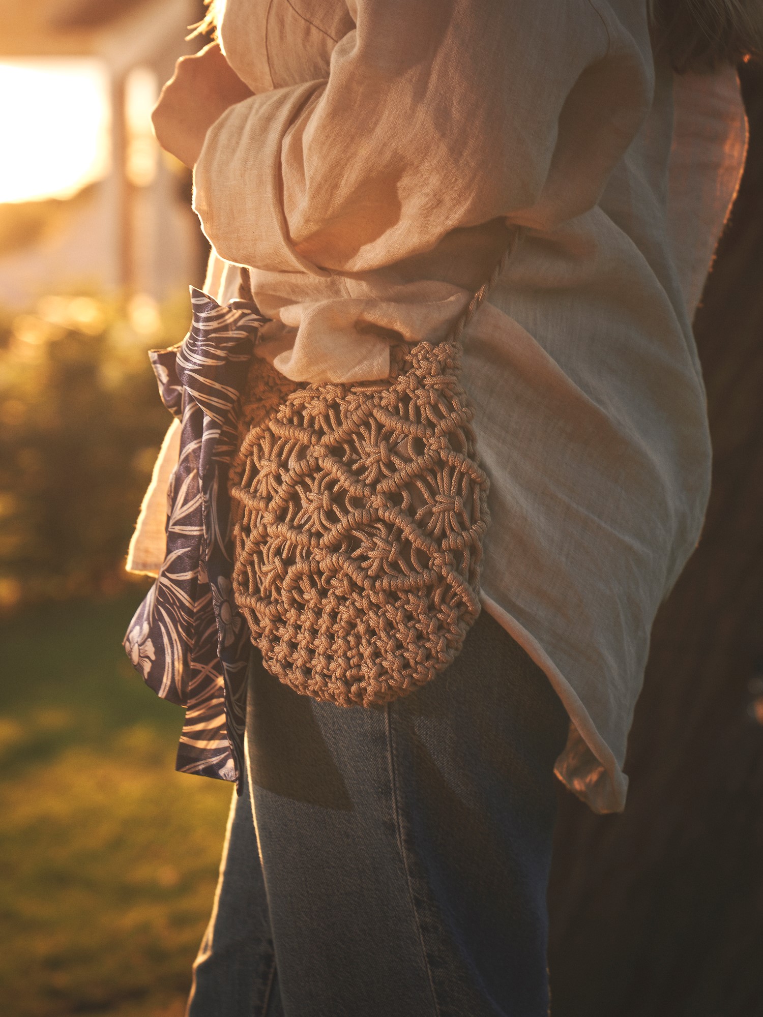 Crossbody bag 23 x 20 cm.