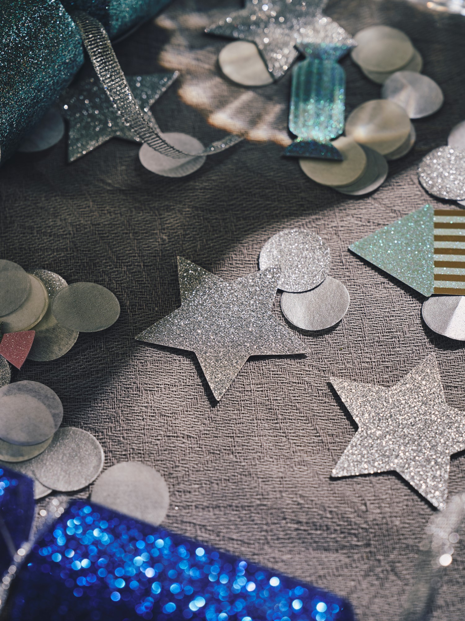 Star confetti Paper. 5 x 5 cm. 24 pcs.