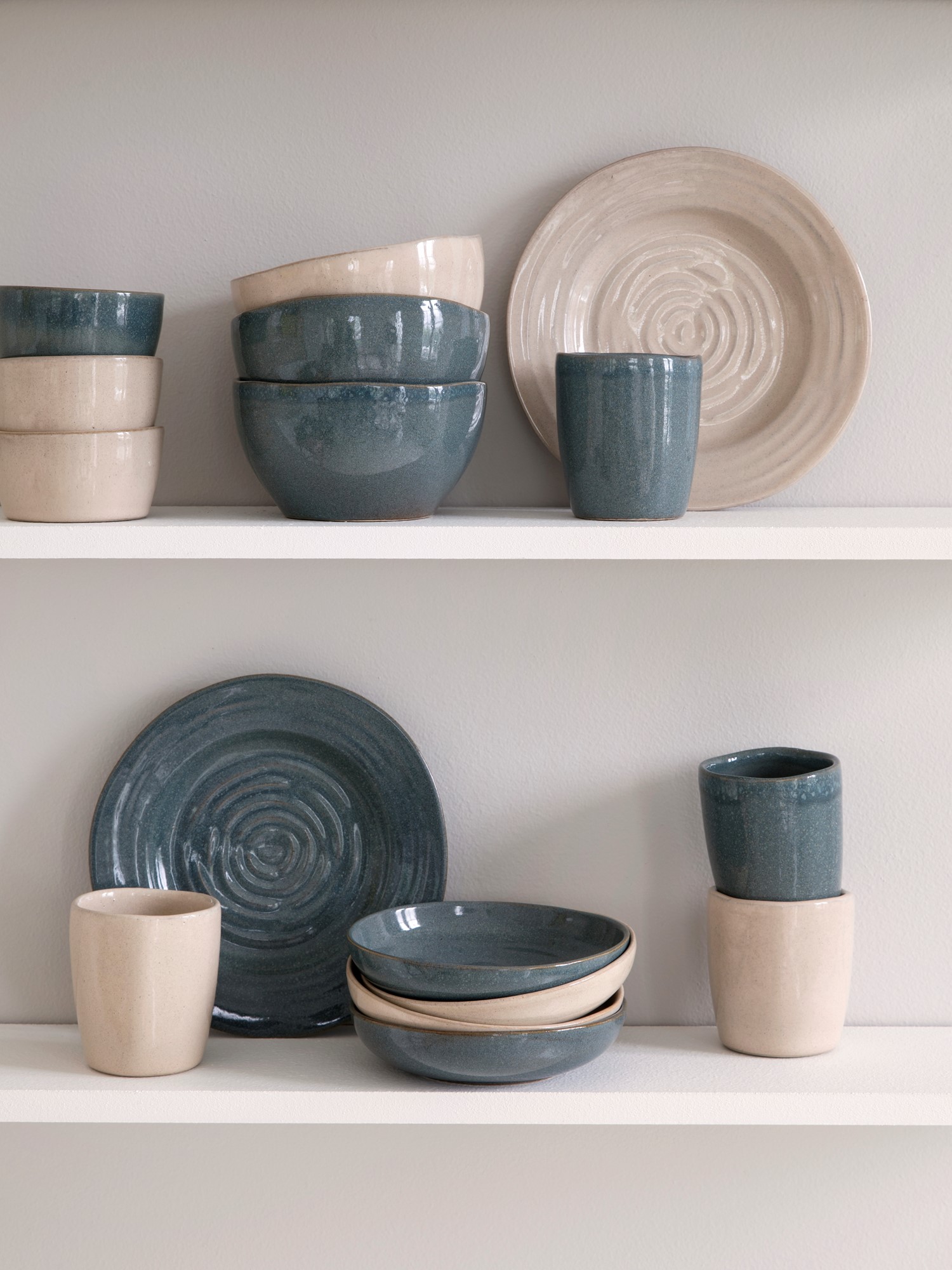 Mug Stoneware. 8 x 9 cm.